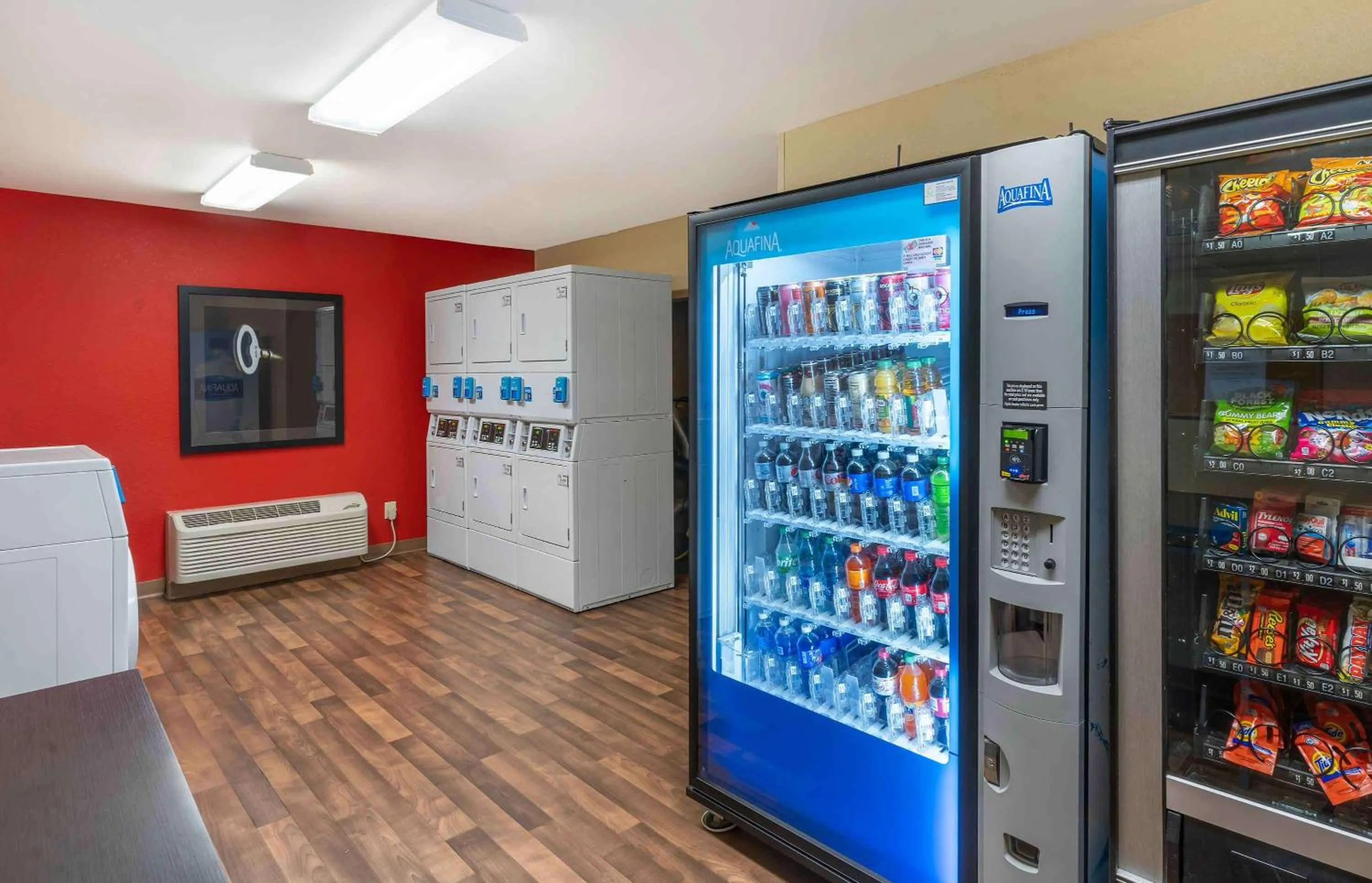 Property building in Extended Stay America Suites - Portland - Beaverton Hillsboro - Eider Ct