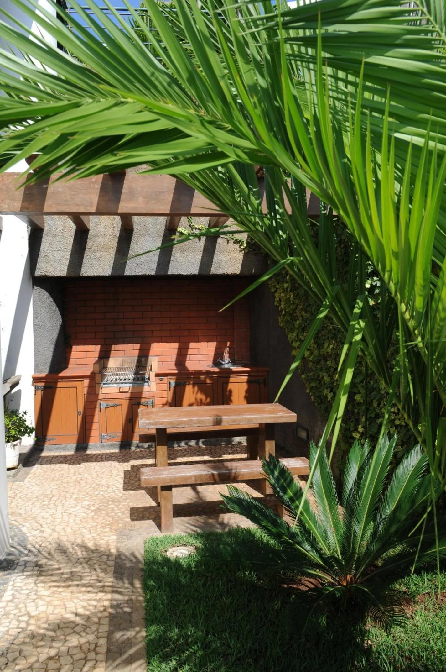 BBQ facilities in An uninterrupted 180 overlooking the Atlantic Ocean