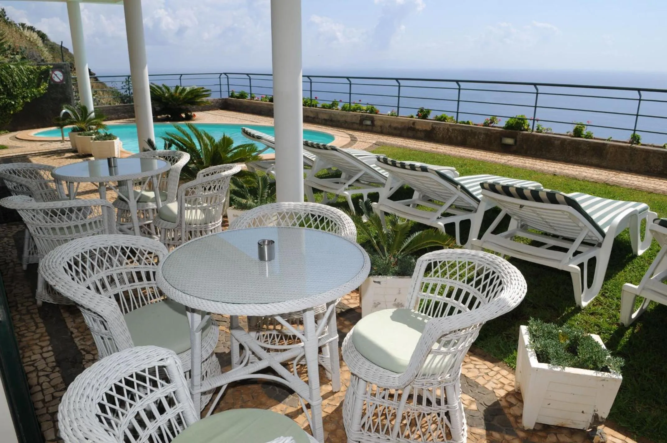 Balcony/Terrace in An uninterrupted 180 overlooking the Atlantic Ocean