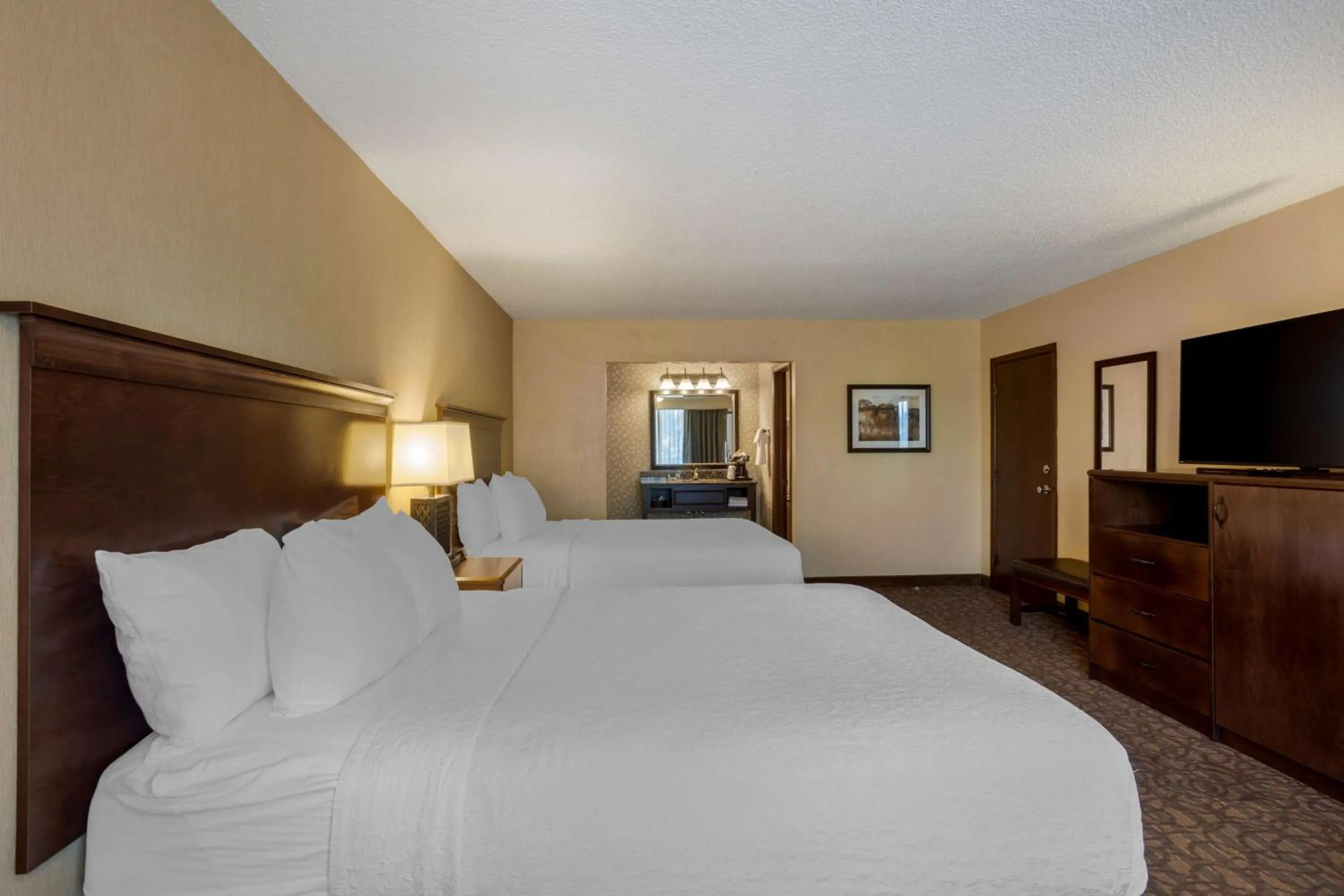 Bedroom, Bed in Best Western Inn of the Ozarks