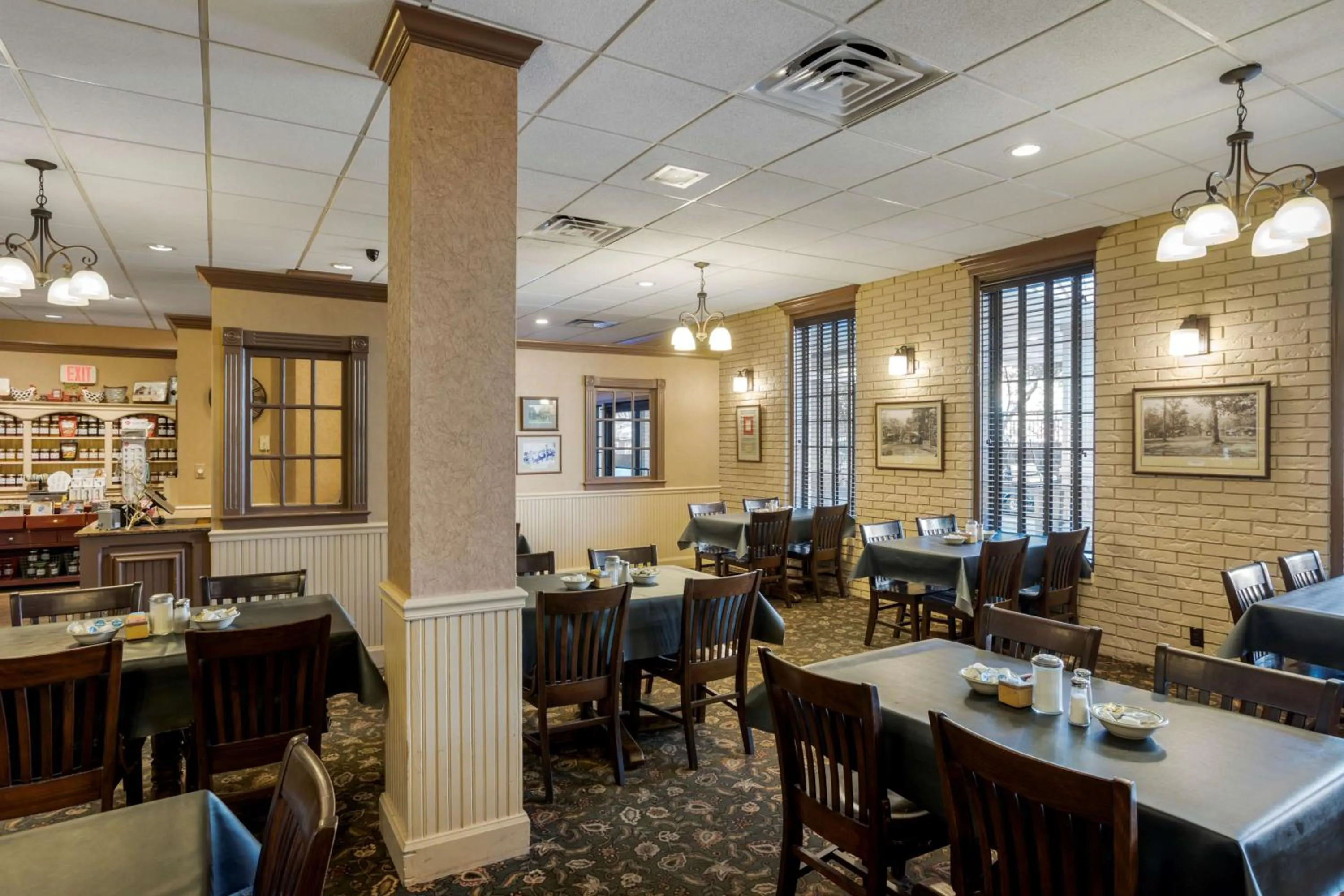 Restaurant/places to eat in Best Western Inn of the Ozarks