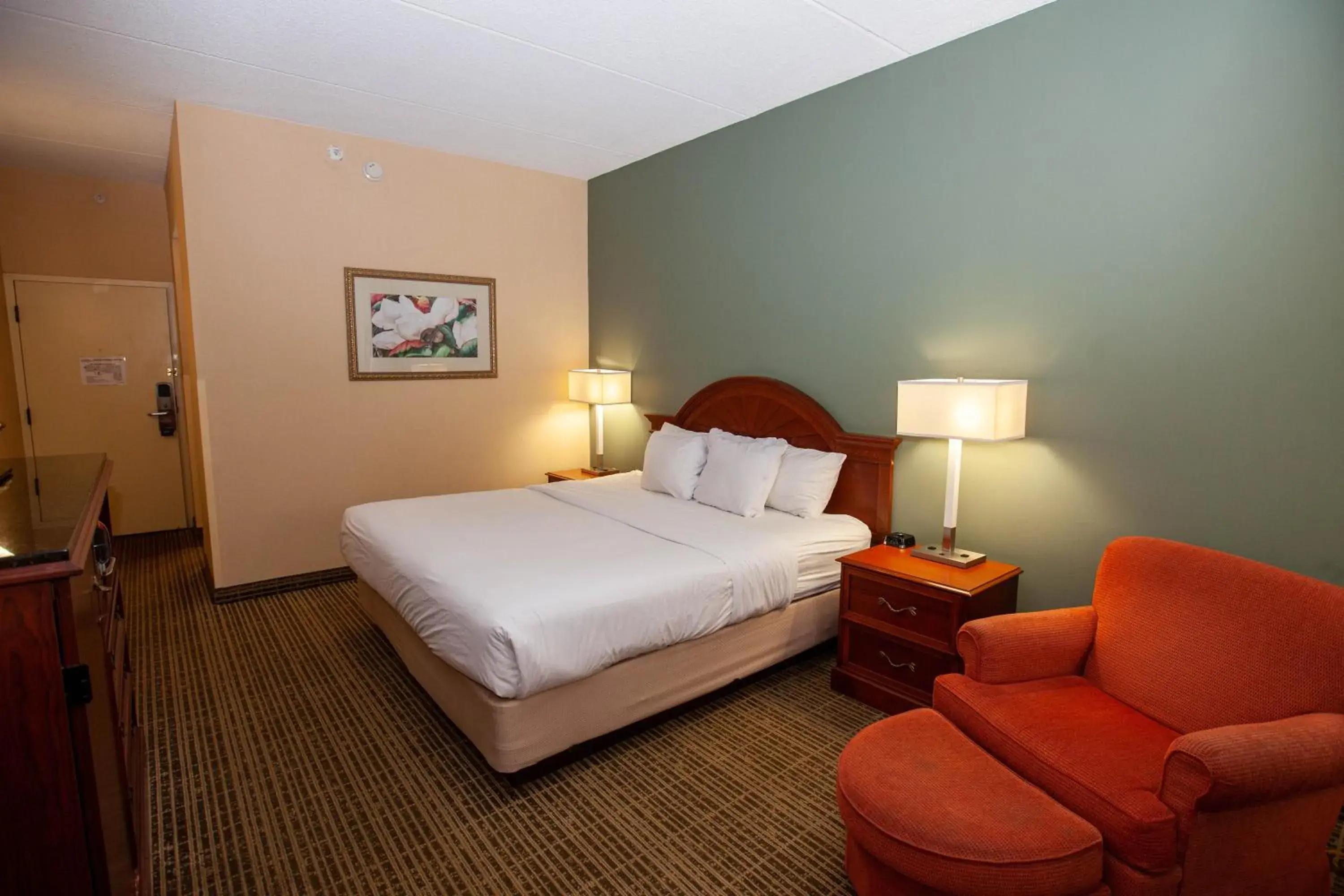 King Room - Disability Access in Baymont by Wyndham Knoxville/Cedar Bluff King Room - Disability Access in Baymont by Wyndham Knoxville/Cedar Bluff