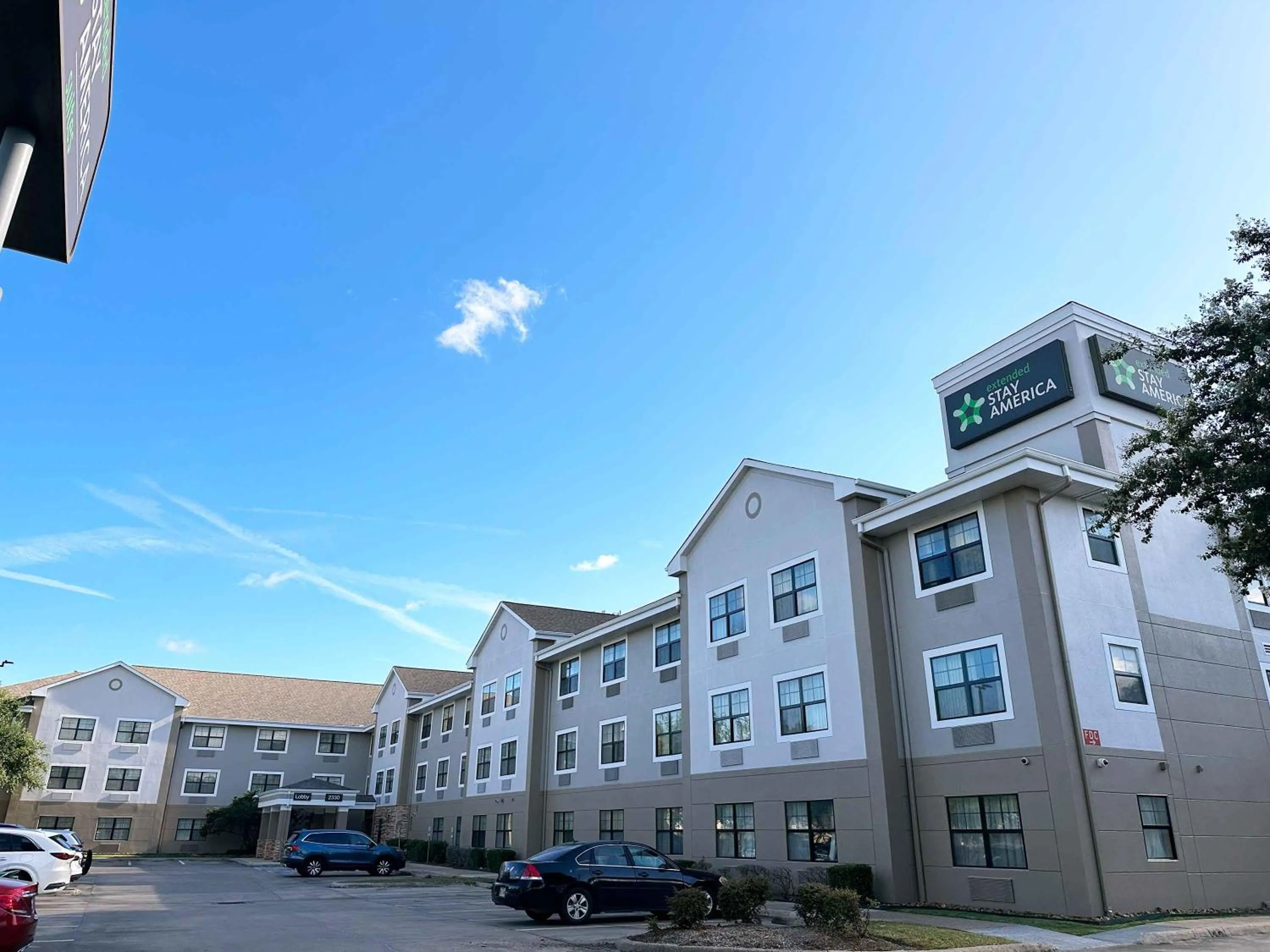 Property building in Extended Stay America Suites - Houston - Med Ctr - Greenway Plaza