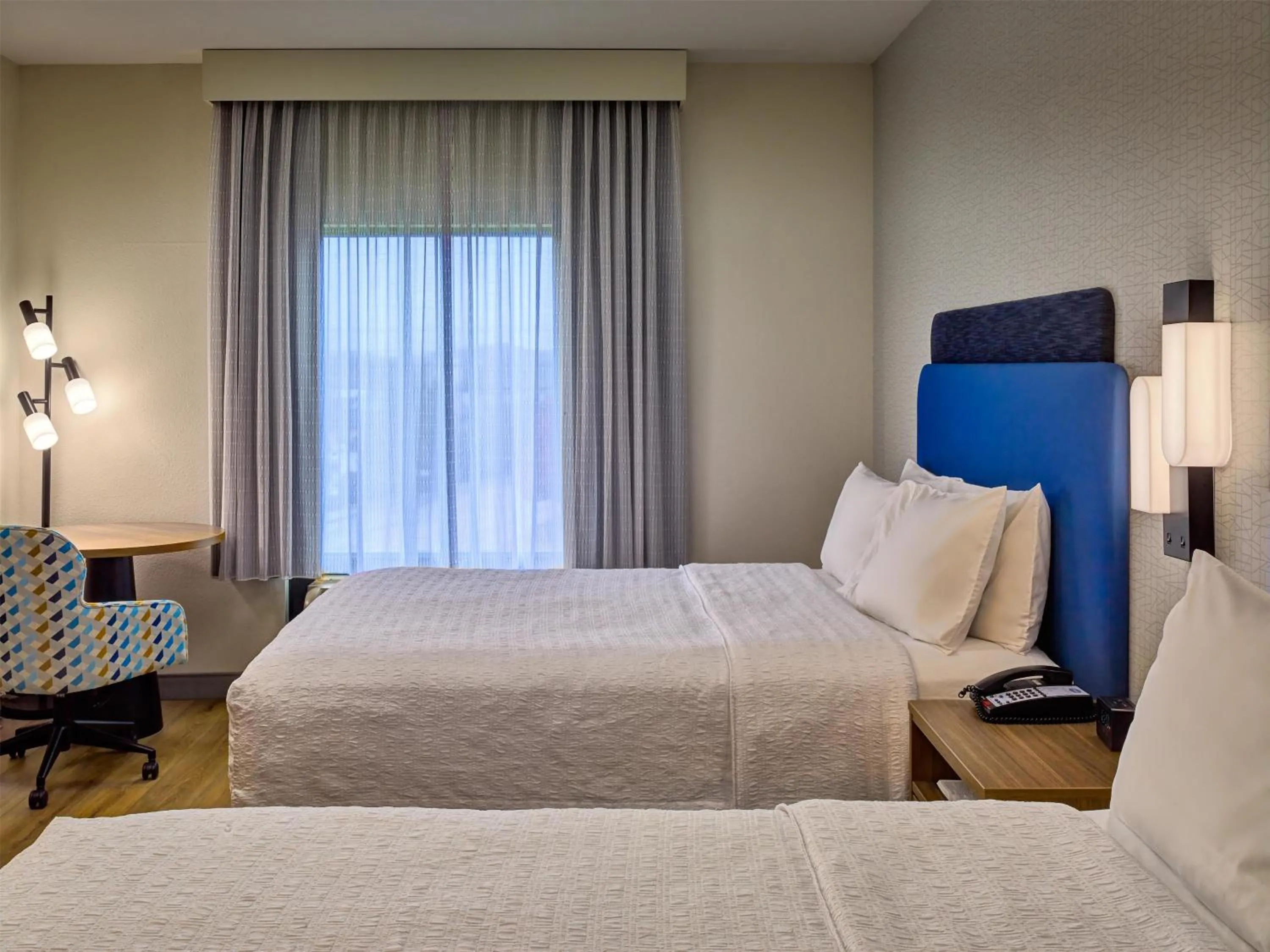 Bed in Hampton Inn Pigeon Forge