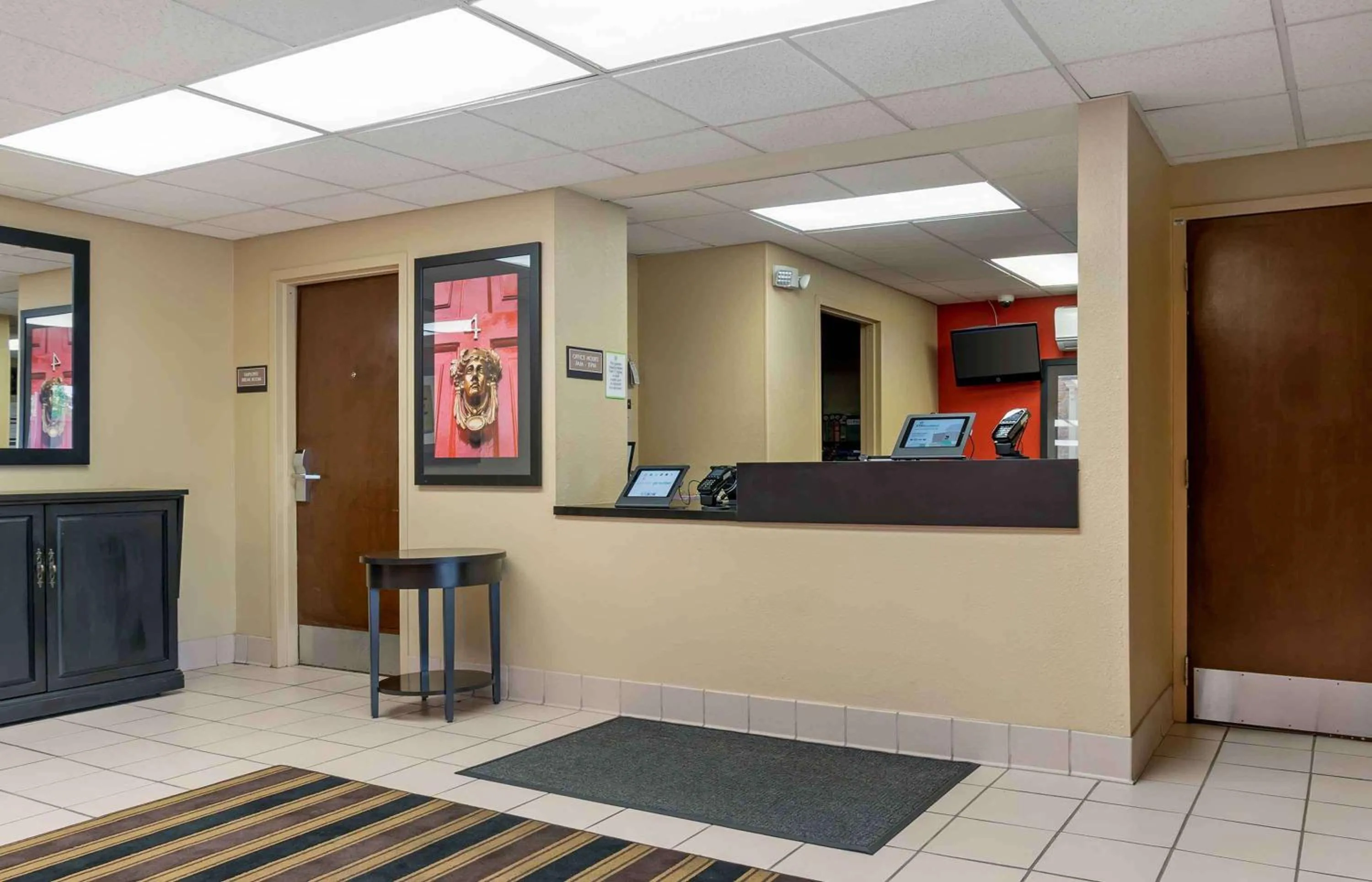 Lobby or reception in Extended Stay America Suites - Detroit - Madison Heights