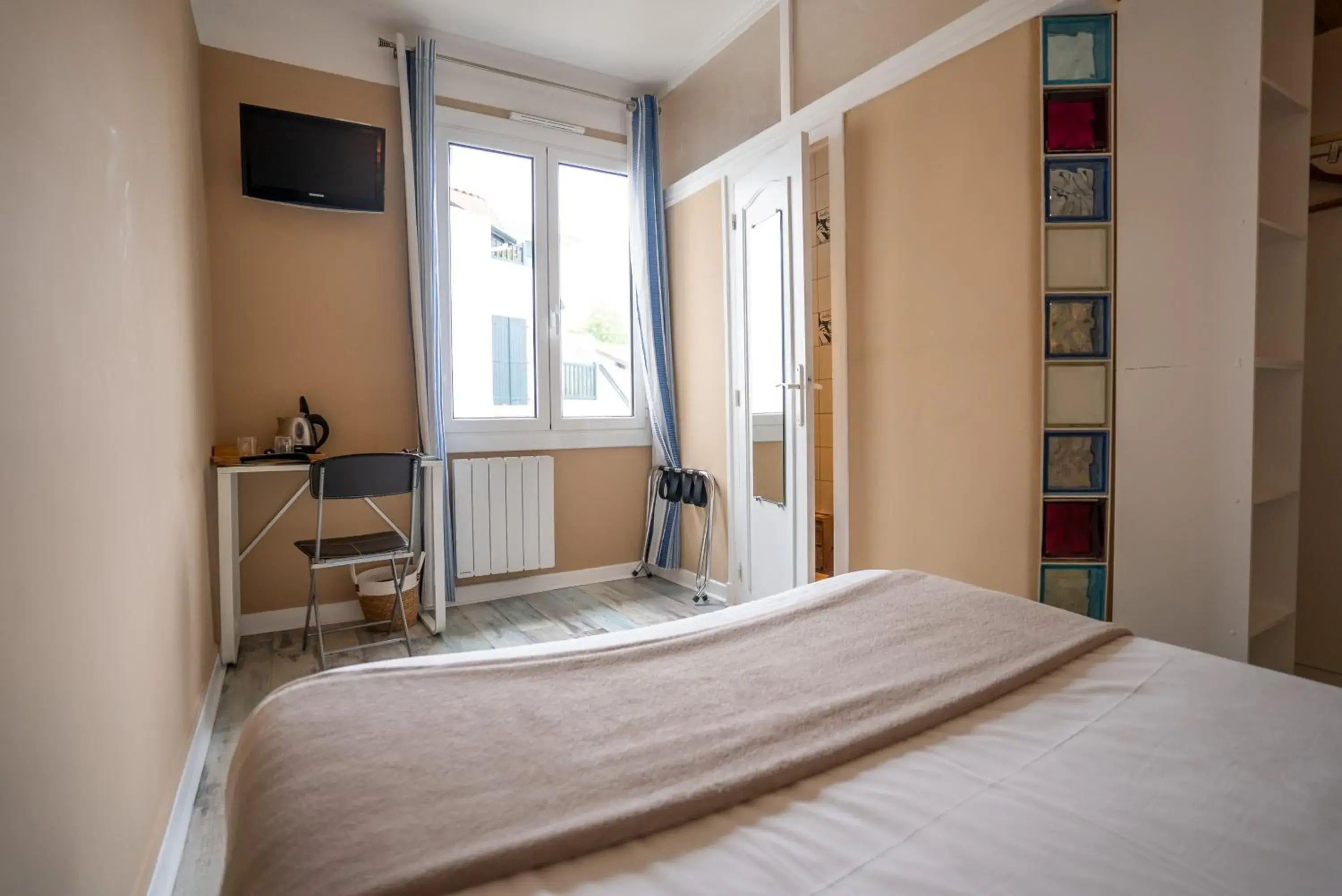 Small Double Room - single occupancy in Mosaik hotel Small Double Room - single occupancy in Mosaik hotel