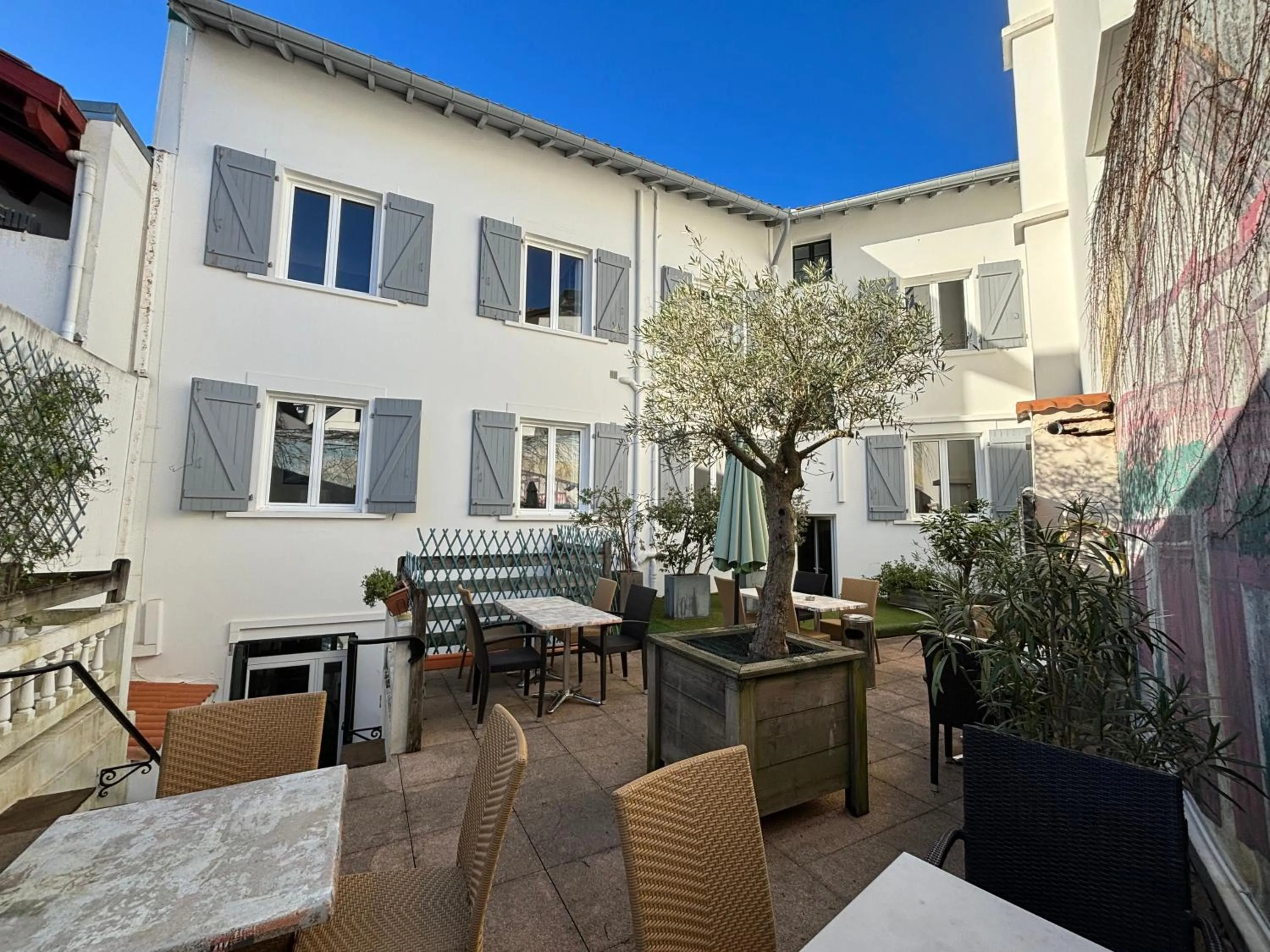 Patio in Mosaikhotel