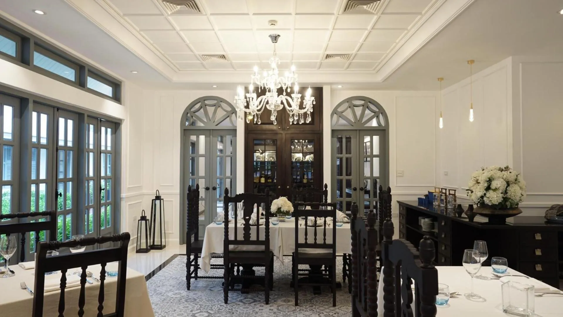 Restaurant/places to eat in Souphattra Hotel Luang Prabang