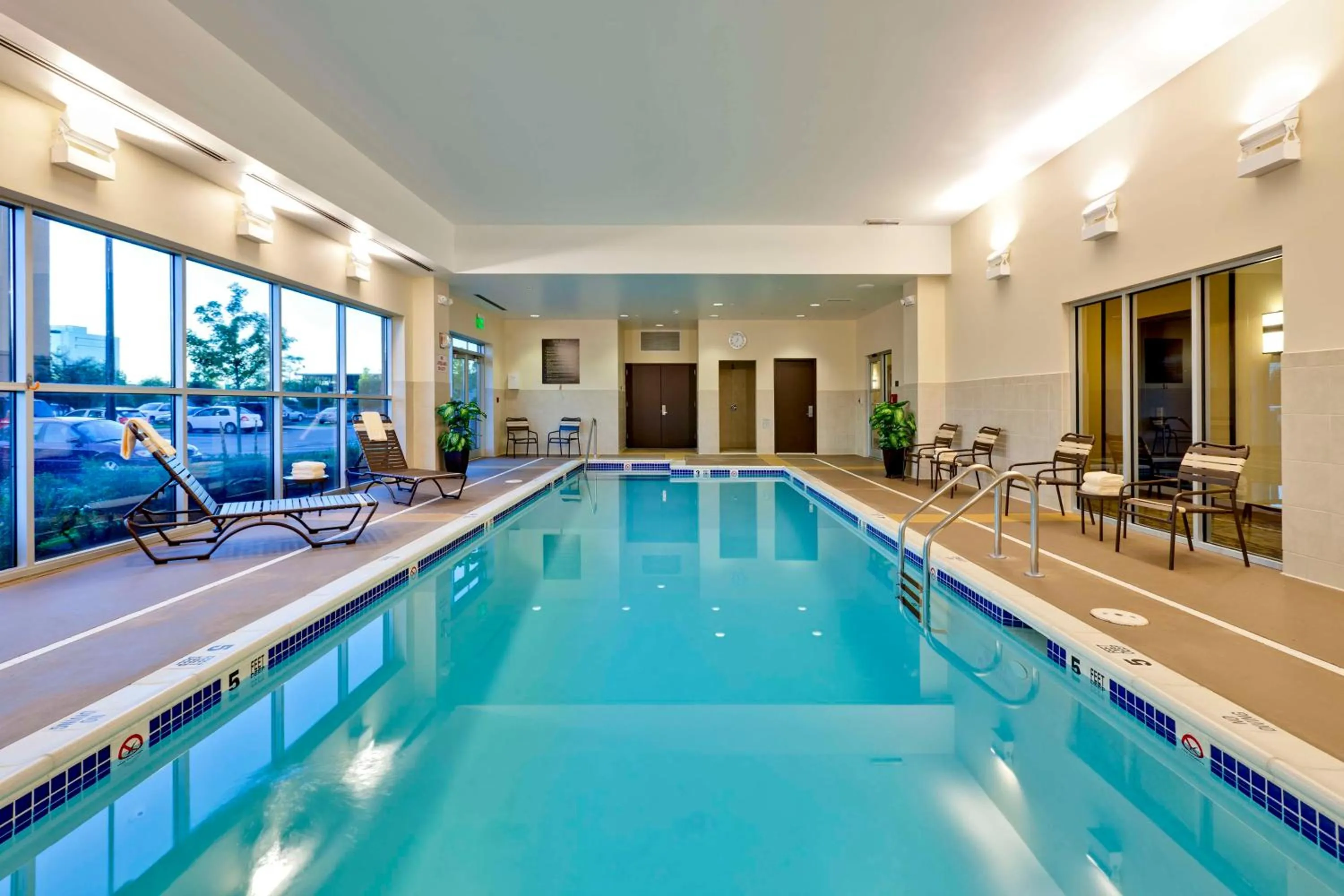 Swimming pool in Hyatt Place Garden City