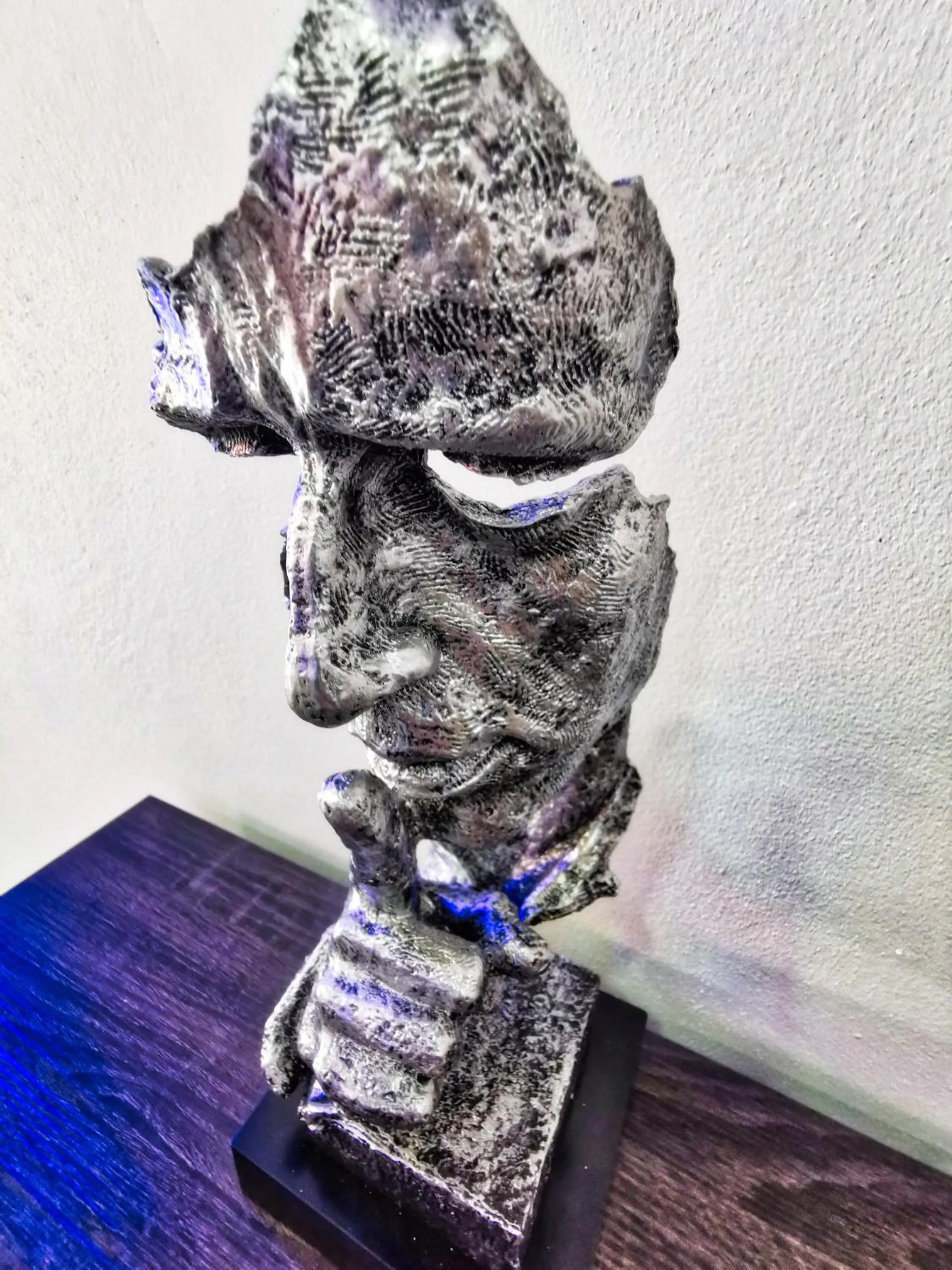 Decorative detail in Thai Orange Villas