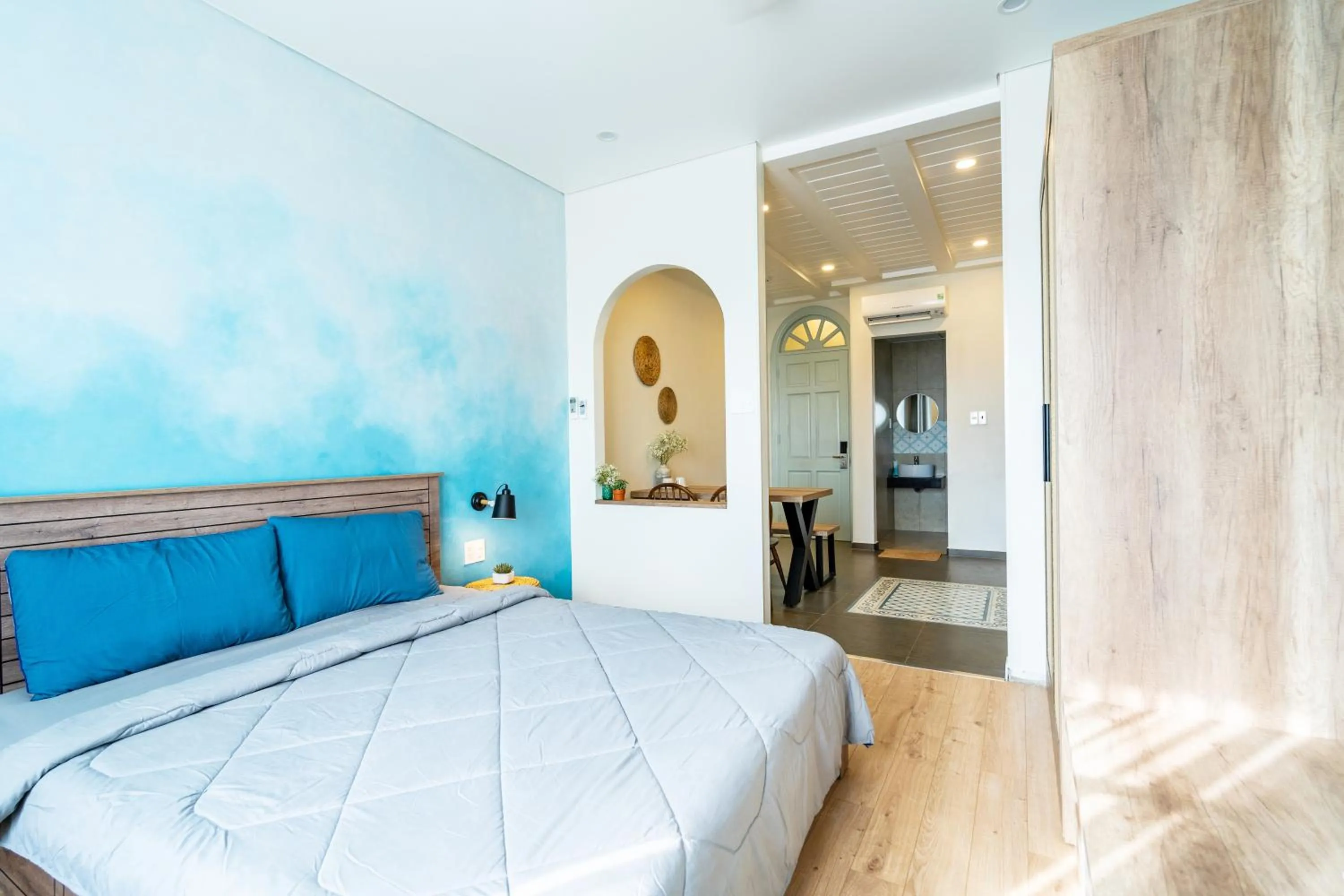 Bedroom, Bed in Mecozy Apartel