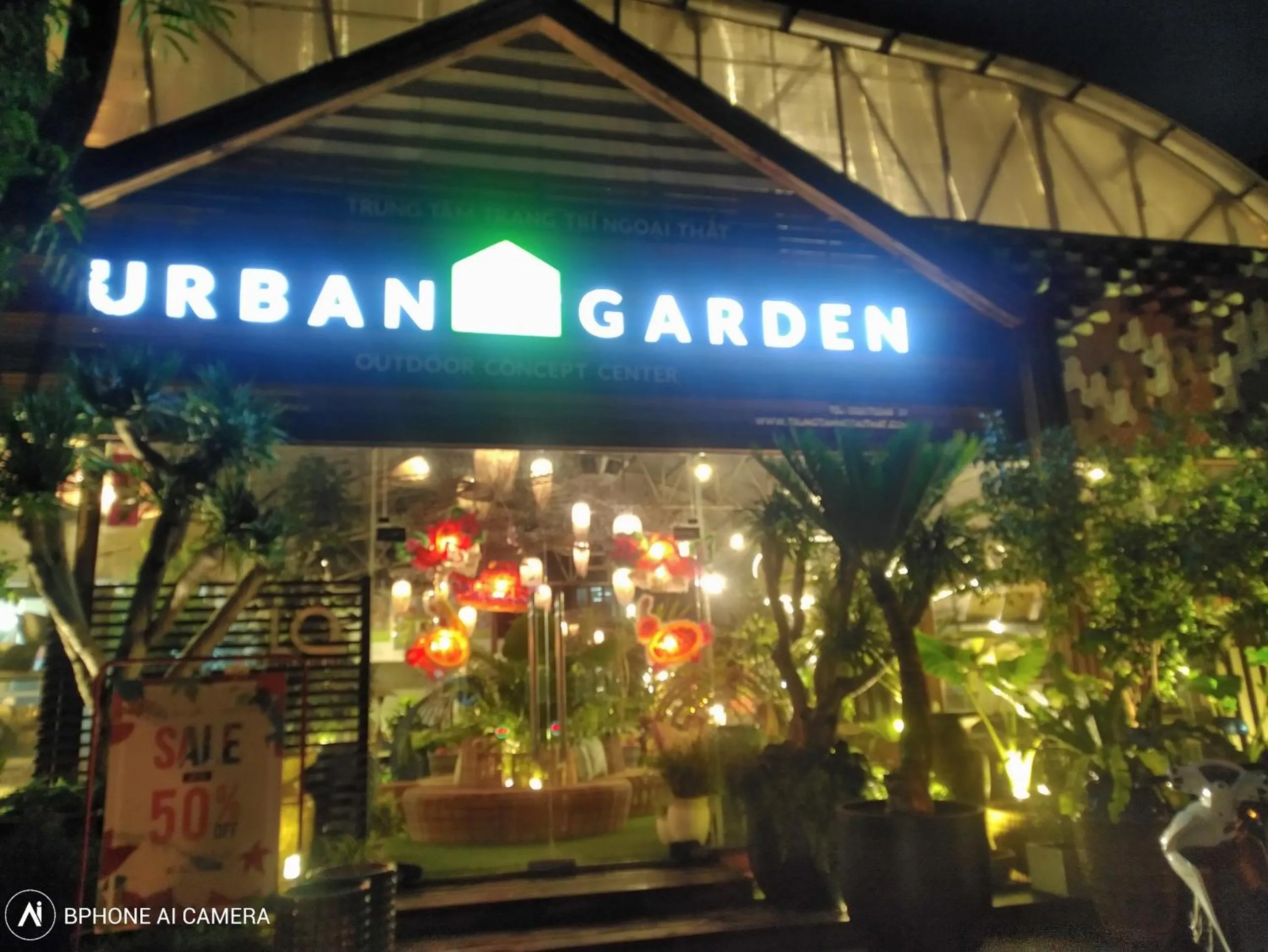 Restaurant/places to eat in Mecozy Apartel