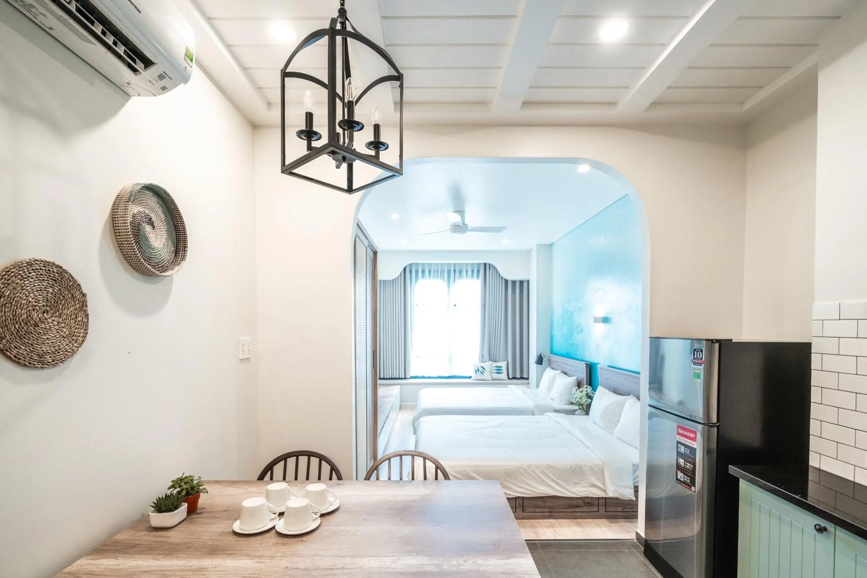 Living room, Bed in Mecozy Apartel