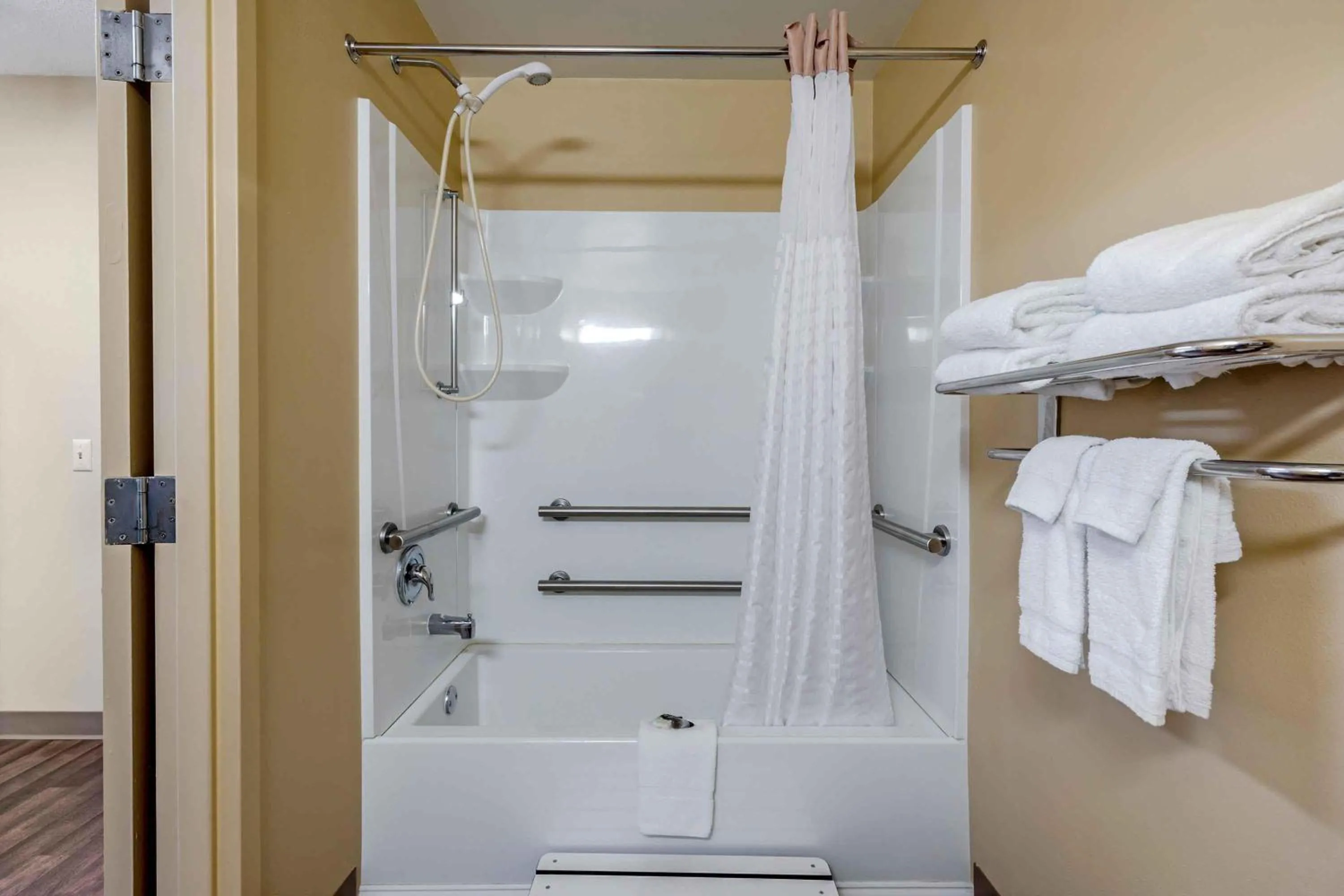 Bathroom in Extended Stay America Suites - St Louis - St Peters