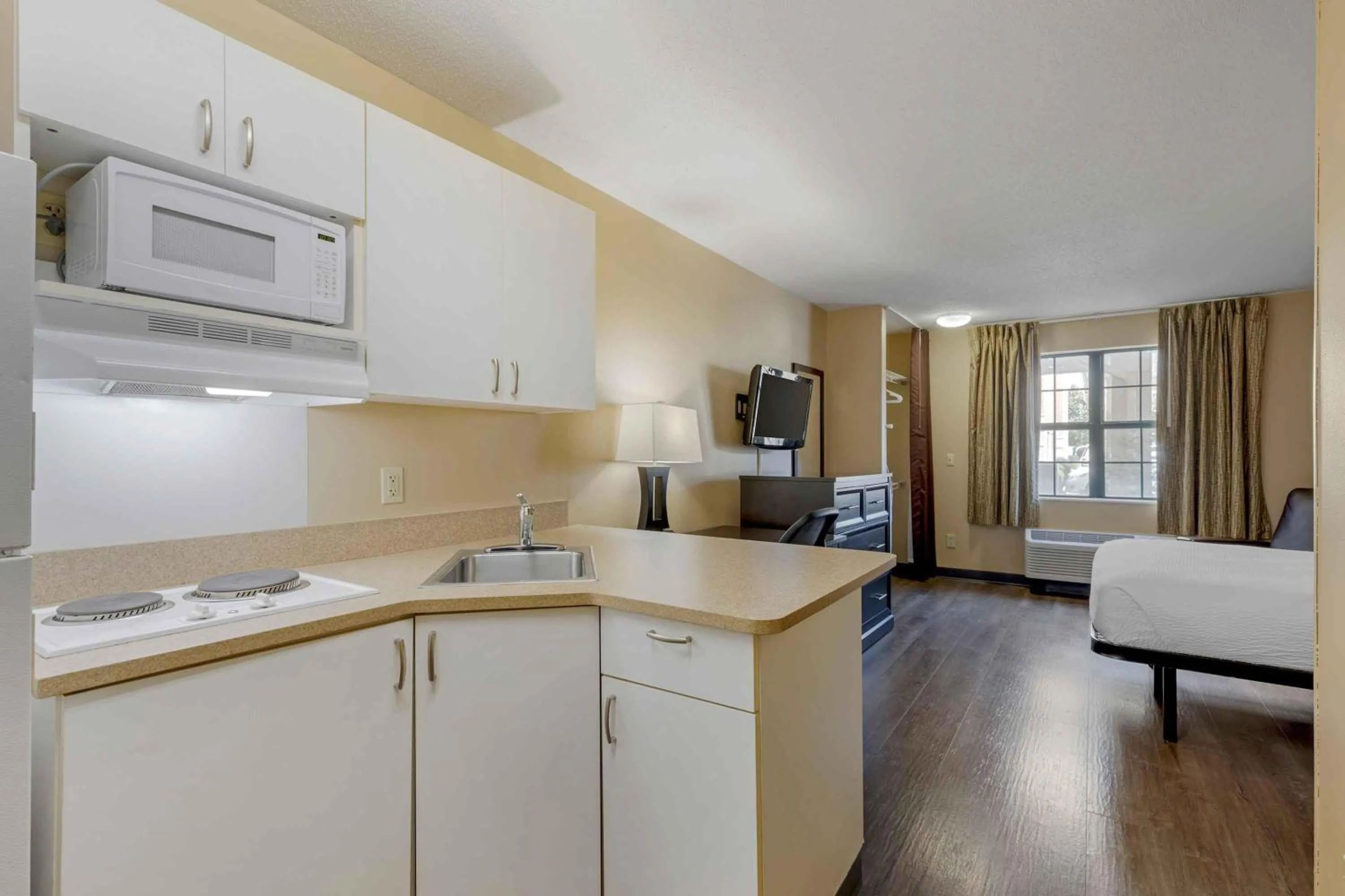 Kitchen or kitchenette in Extended Stay America Suites - St Louis - St Peters