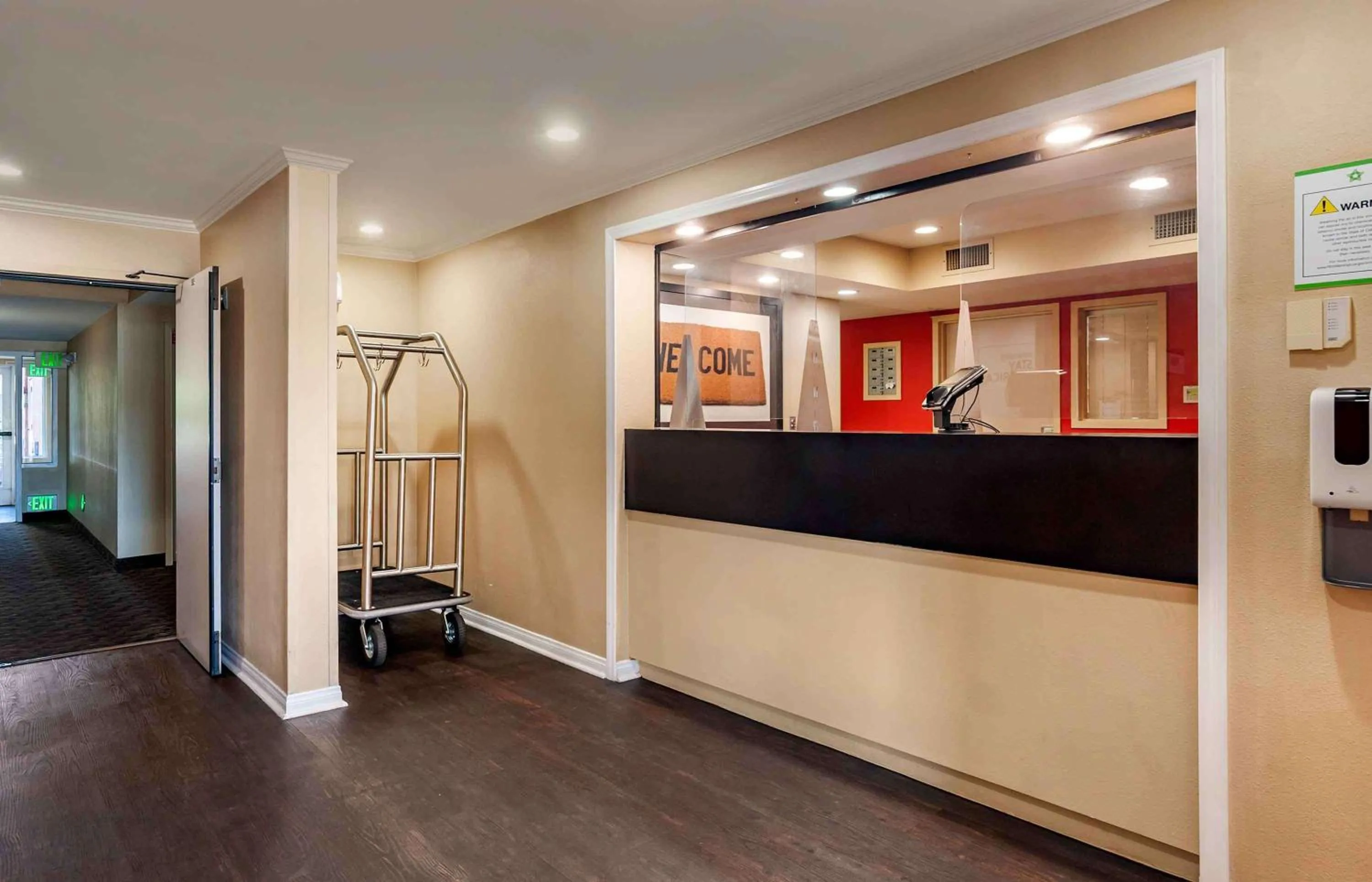 Lobby or reception in Extended Stay America Suites - Los Angeles - Monrovia