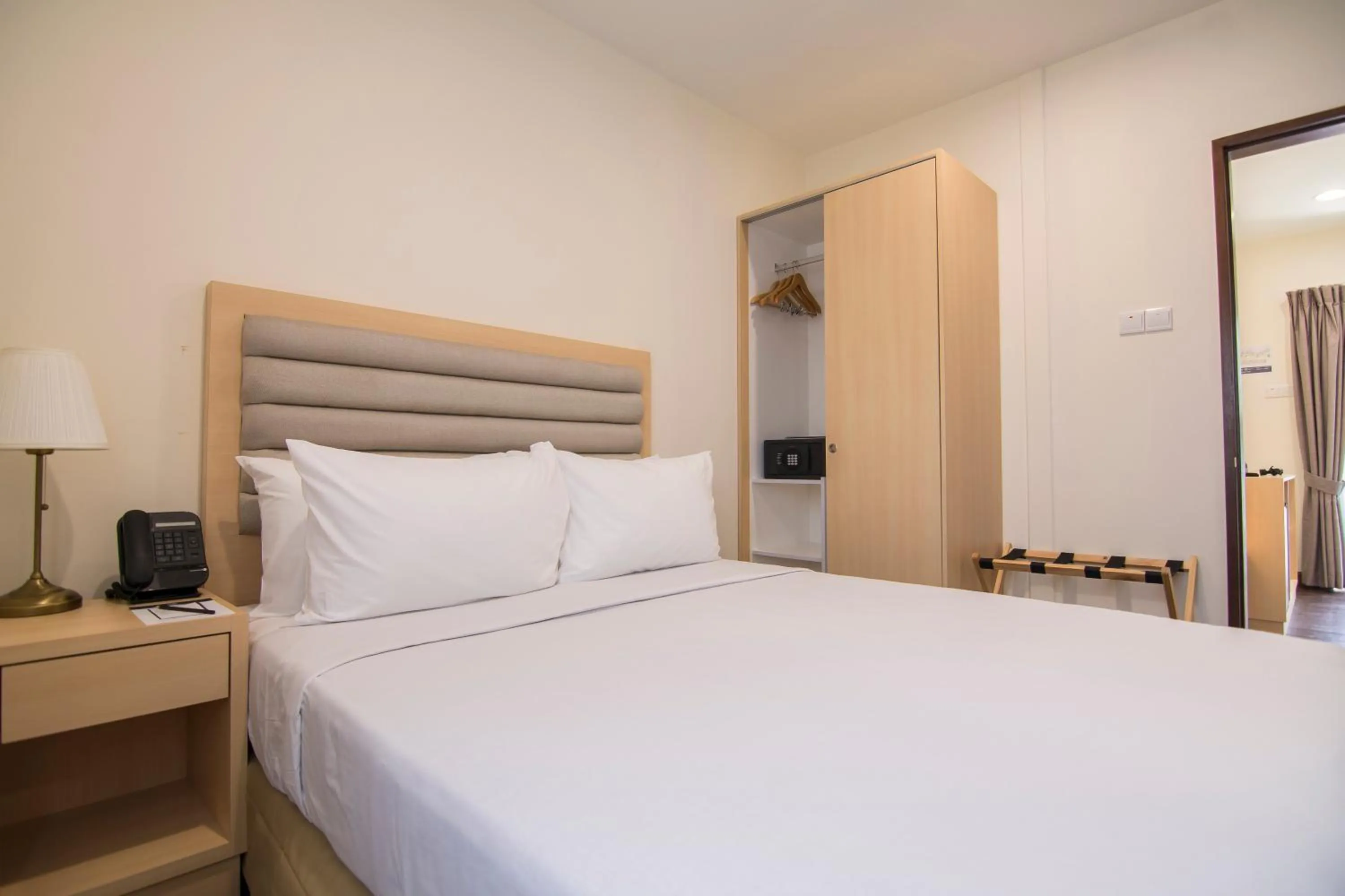 Bedroom, Bed in Royale Chulan Cherating Chalet