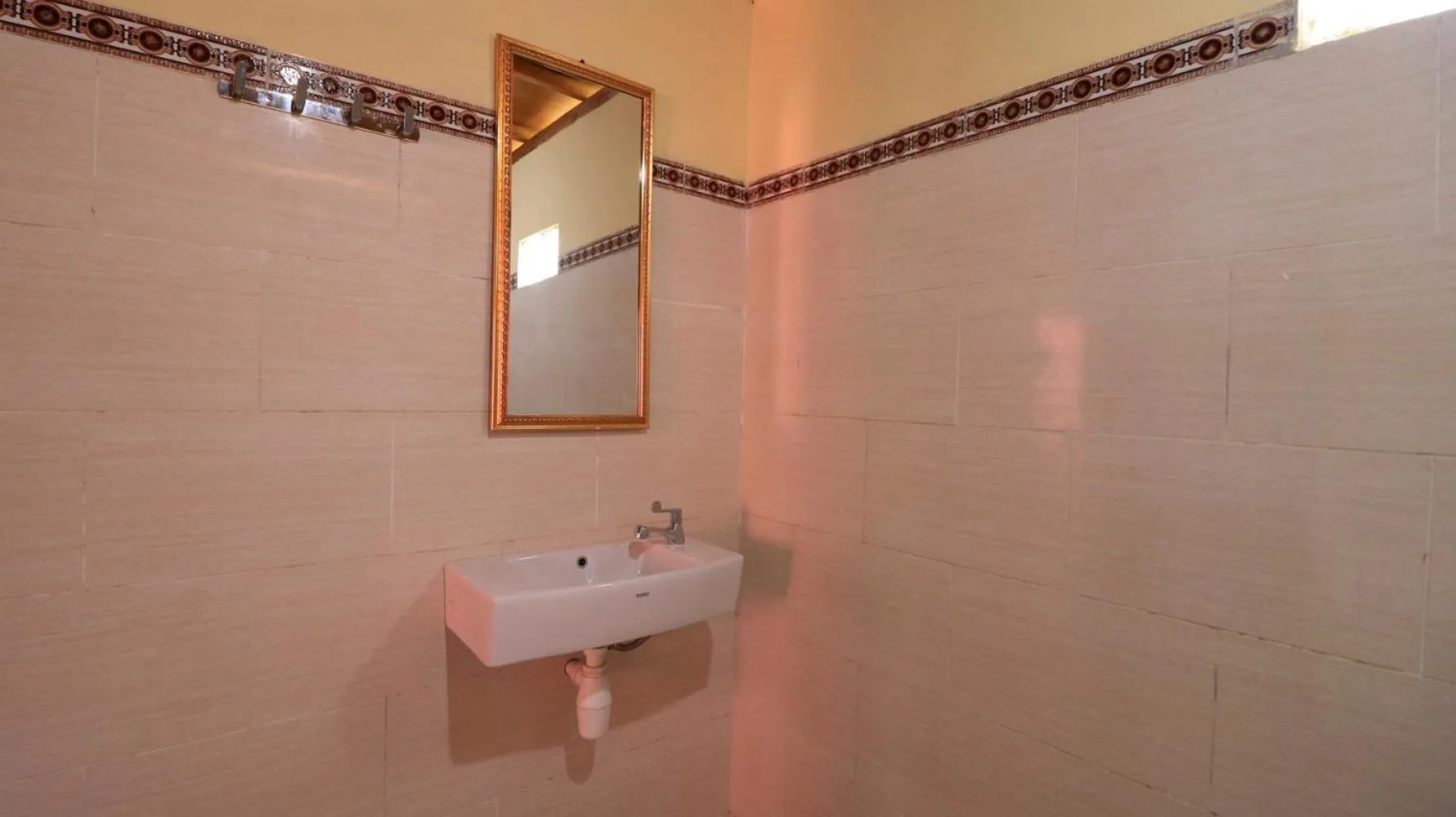 Bathroom in Sukawati Inn at Crystal Bay