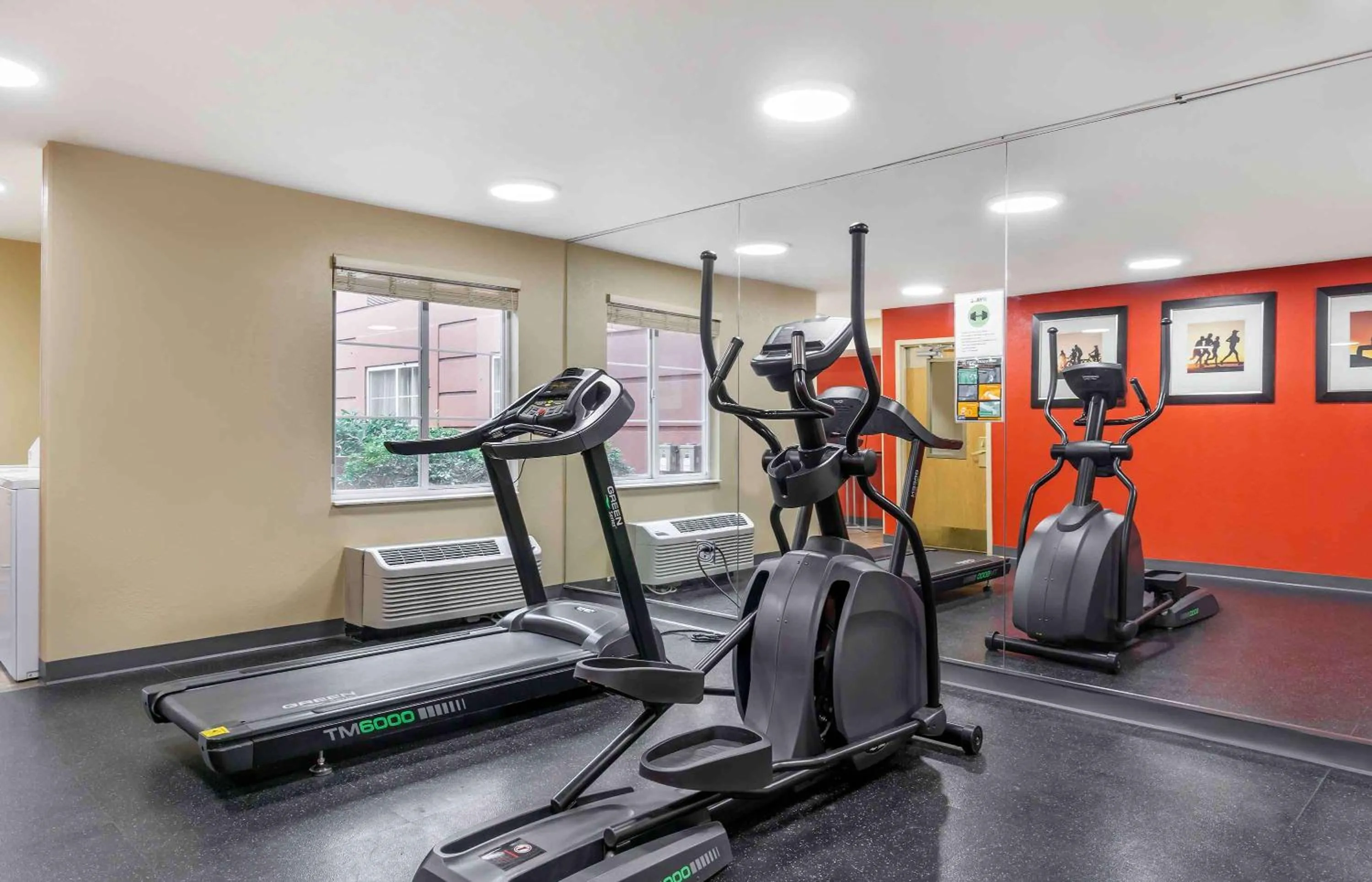 Fitness centre/facilities in Extended Stay America Suites - Seattle - Bothell - Canyon Park