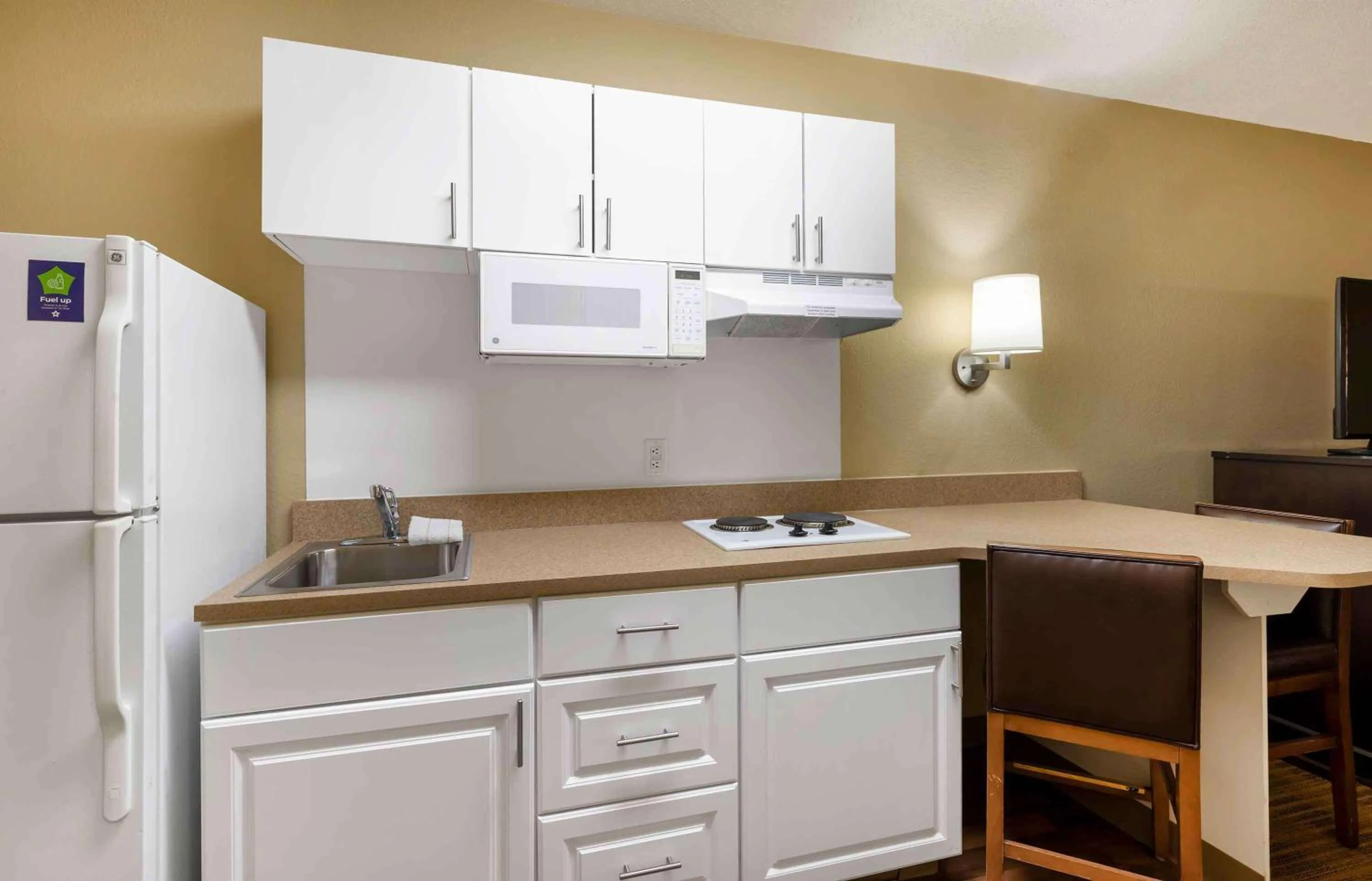 Kitchen or kitchenette in Extended Stay America Suites - North Chesterfield - Arboretum