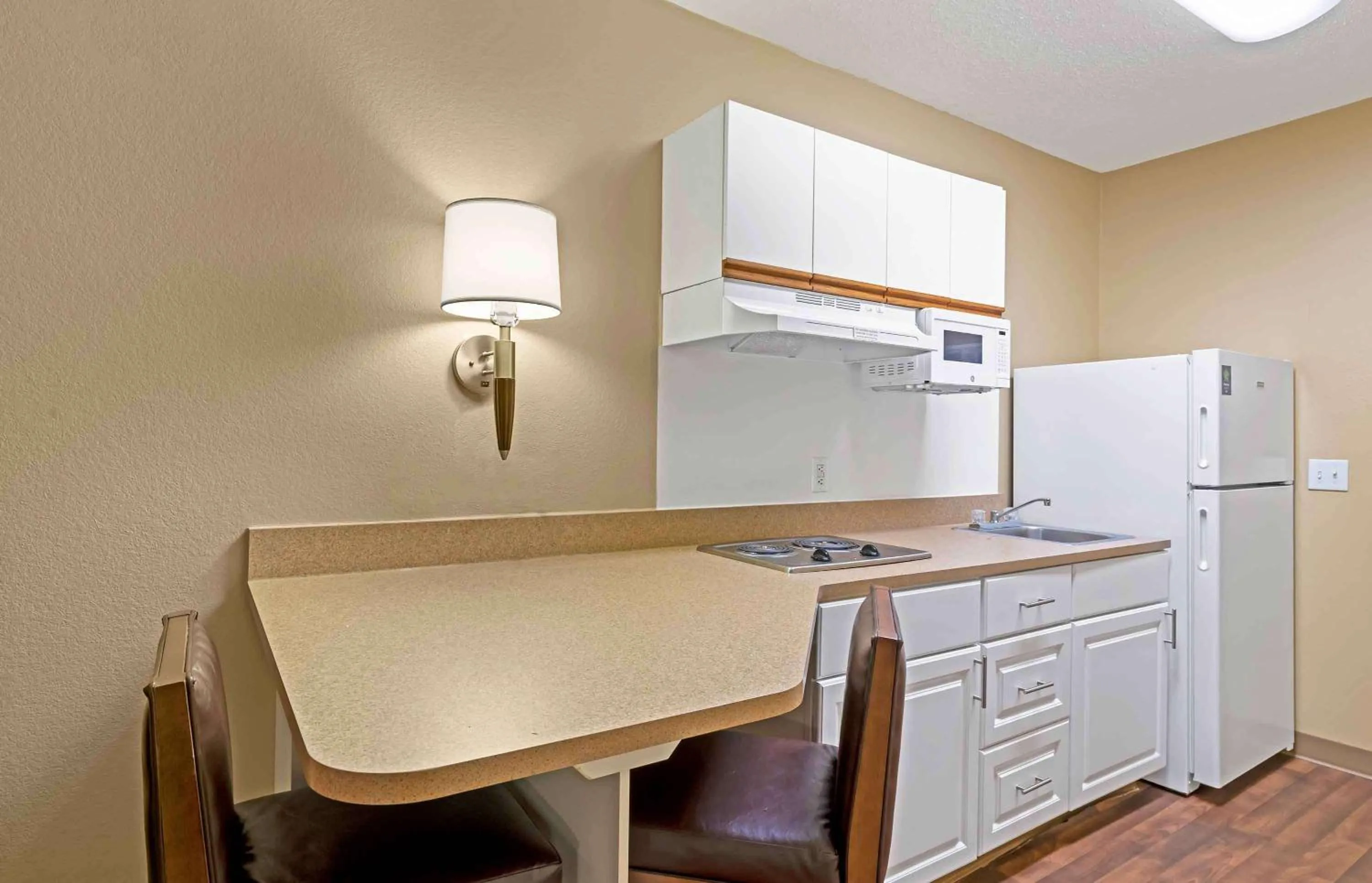Kitchen or kitchenette in Extended Stay America Suites - North Chesterfield - Arboretum