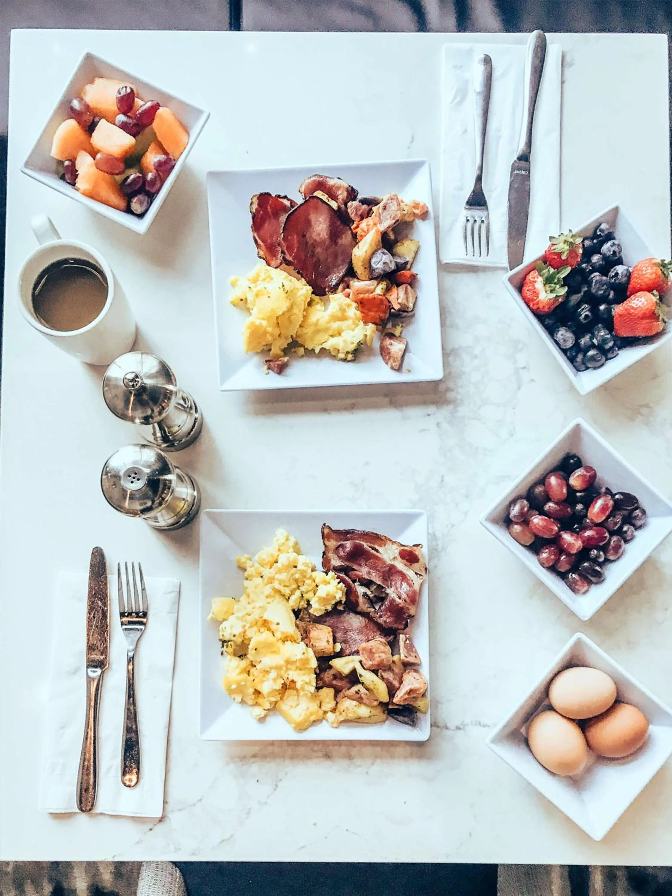 Restaurant/places to eat in Hyatt Place Chantilly Dulles Airport South