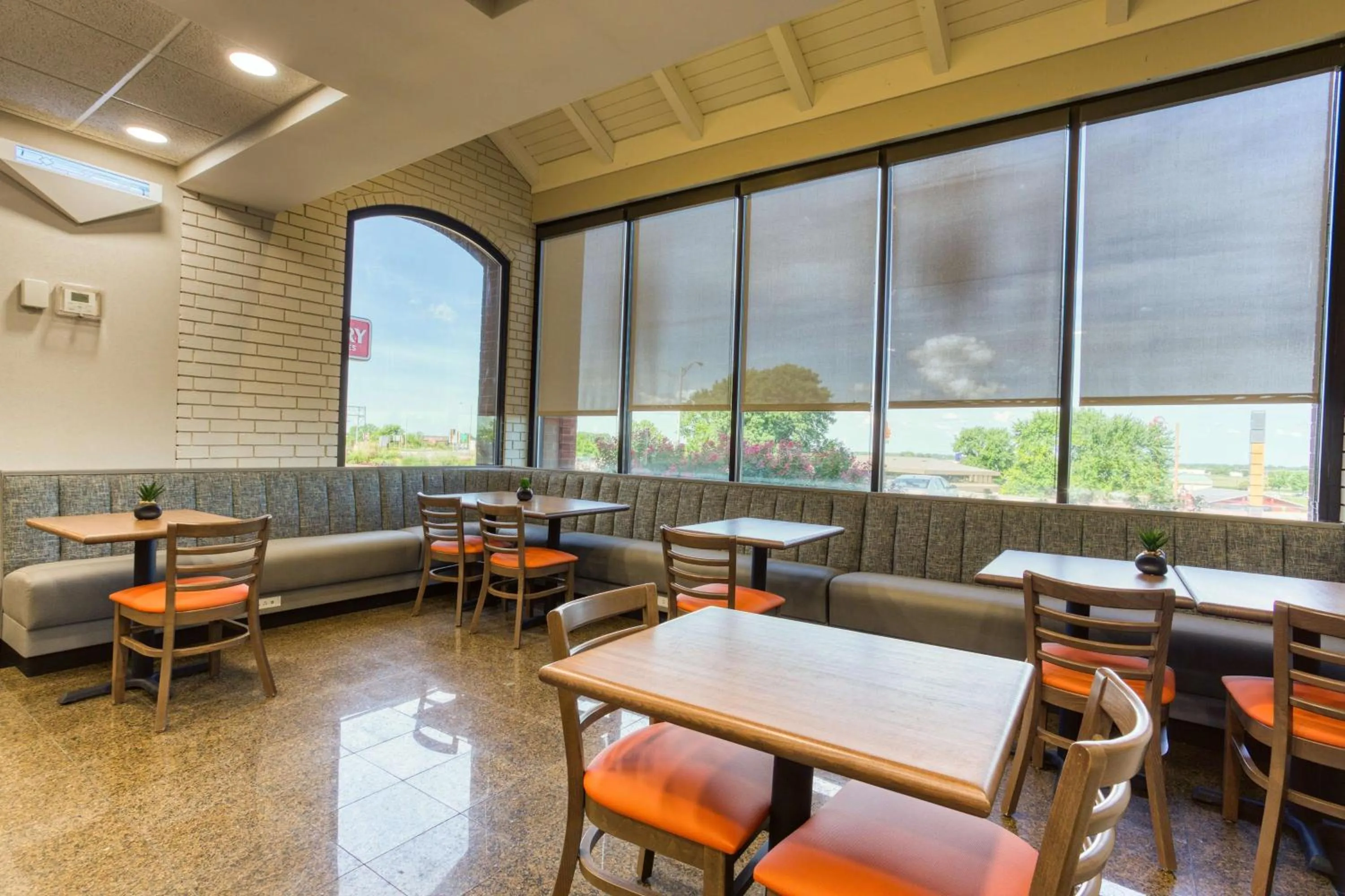 Breakfast in Drury Inn and Suites St Louis Collinsville