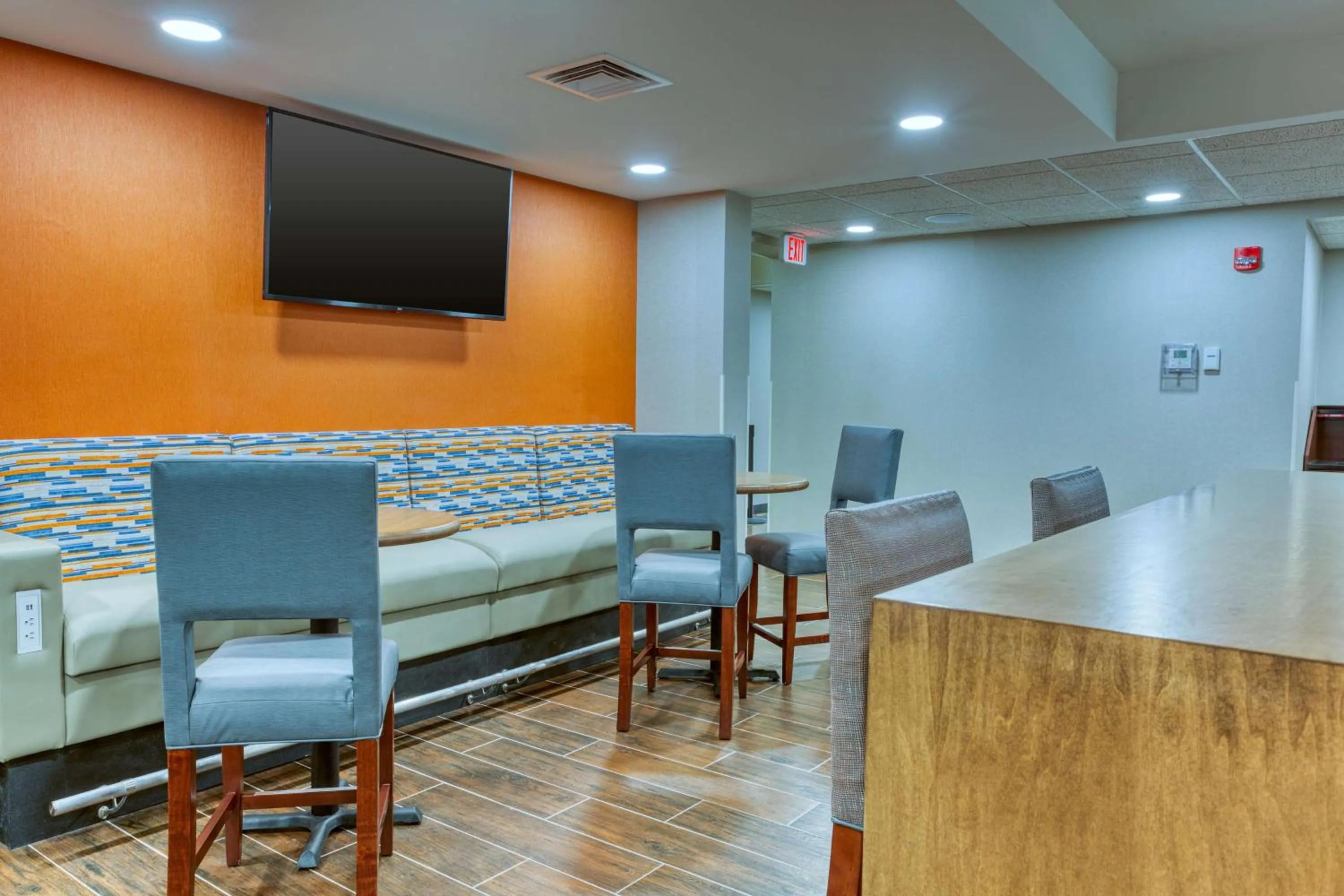 Breakfast in Drury Inn and Suites St Louis Collinsville