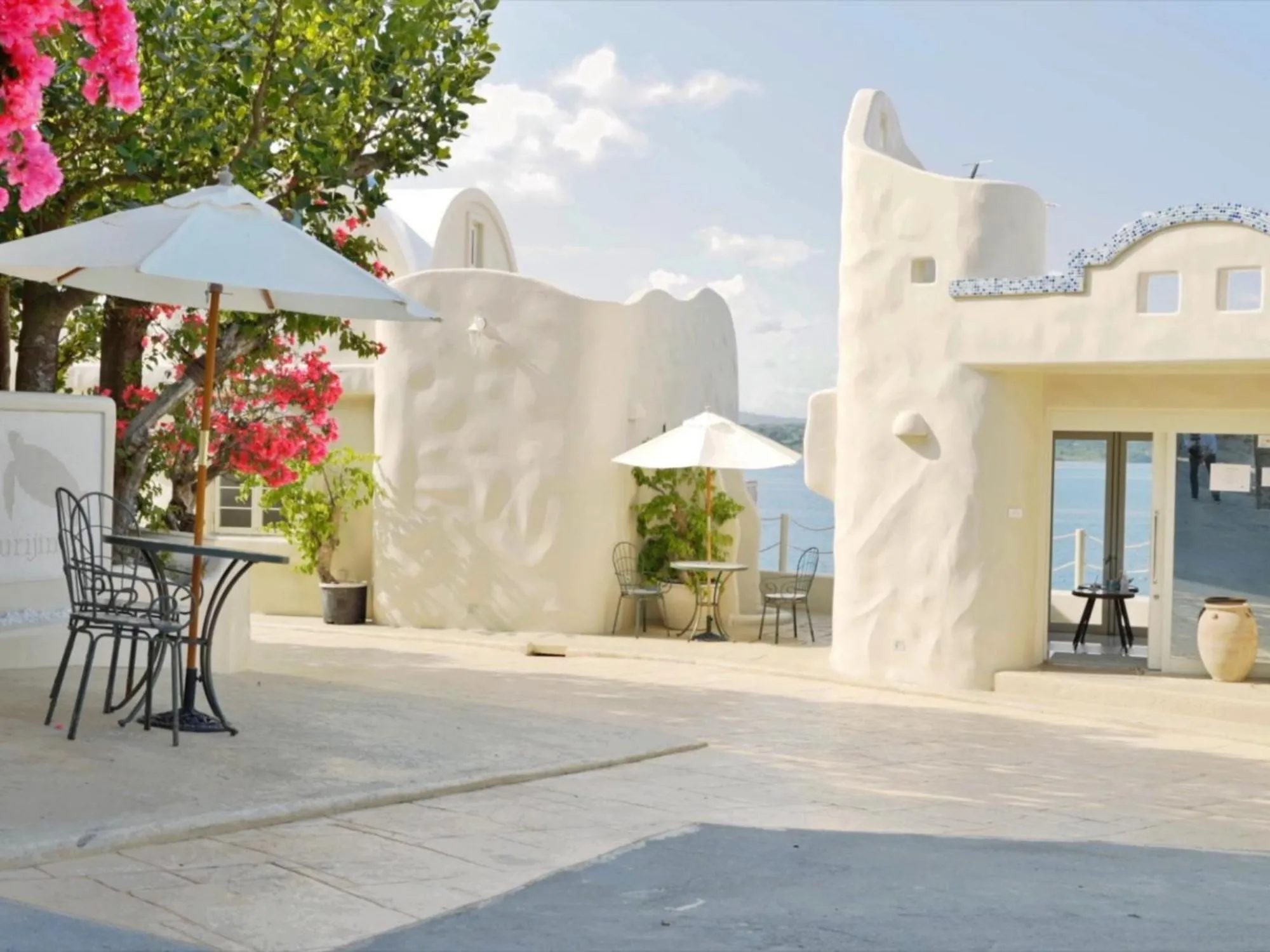 Property building in Yuki Suite Kourijima