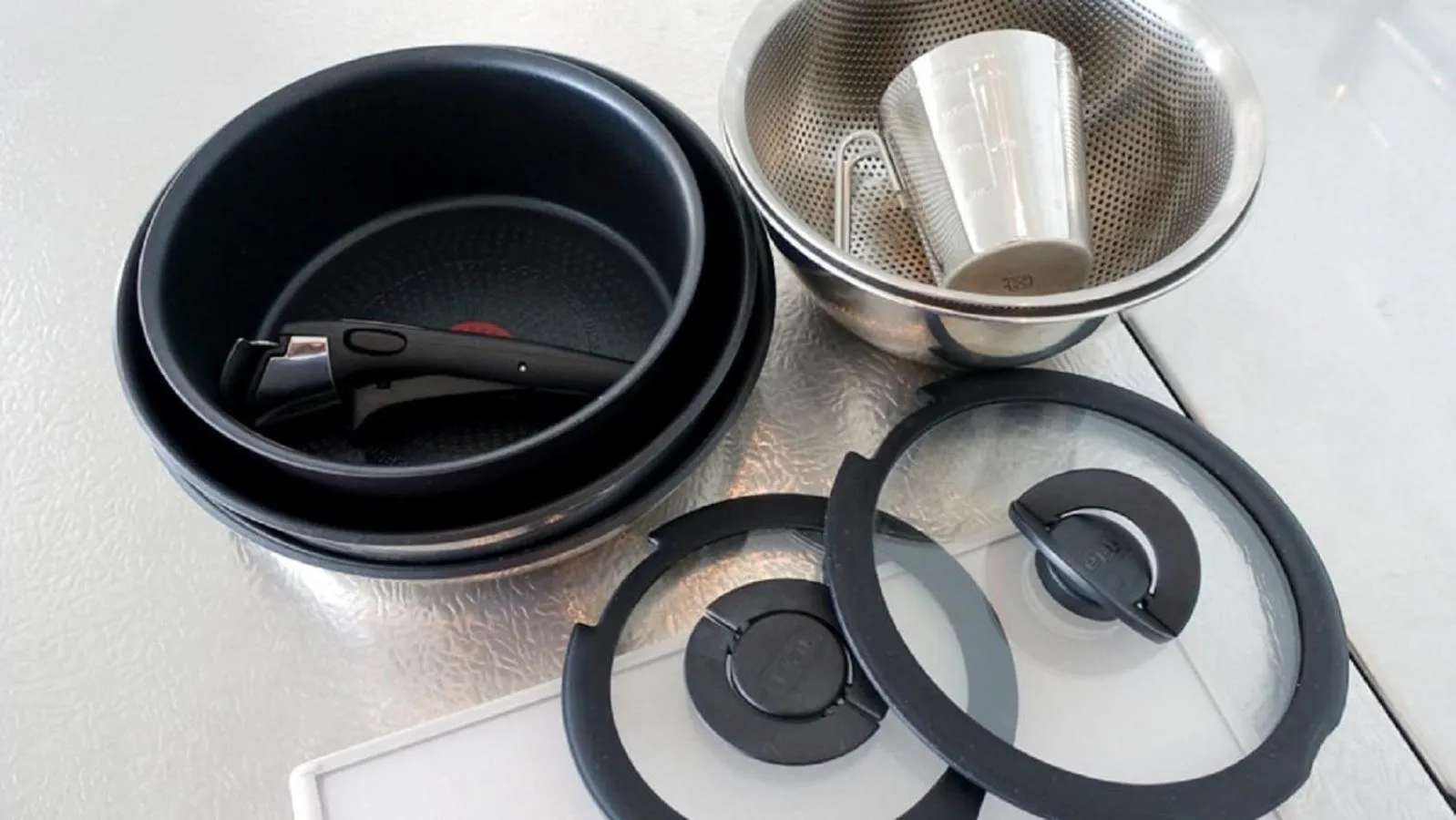 kitchen in Yuki Suite Kourijima