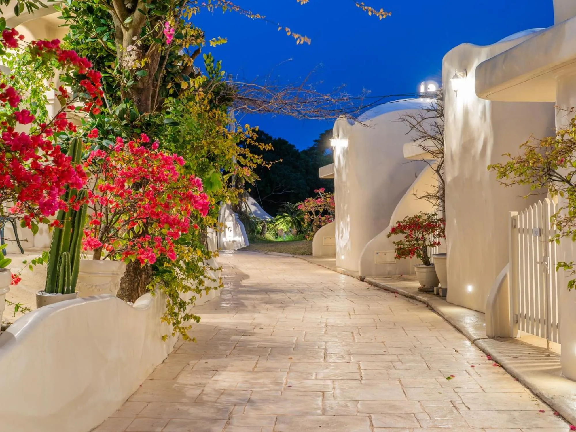 Property building in Yuki Suite Kourijima