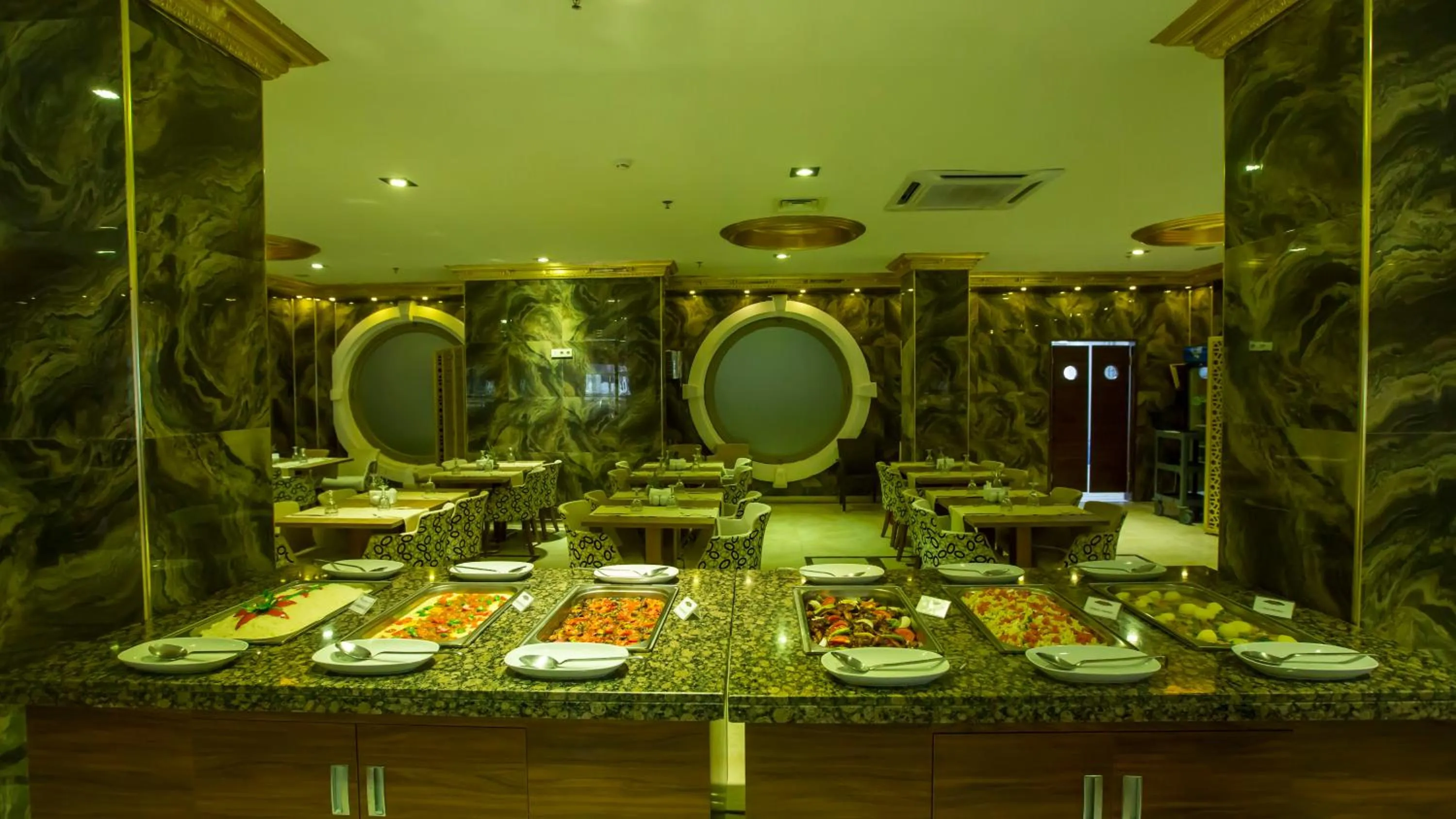 Restaurant/places to eat in Sarot Termal Park Resort & Spa - Halal Hotel