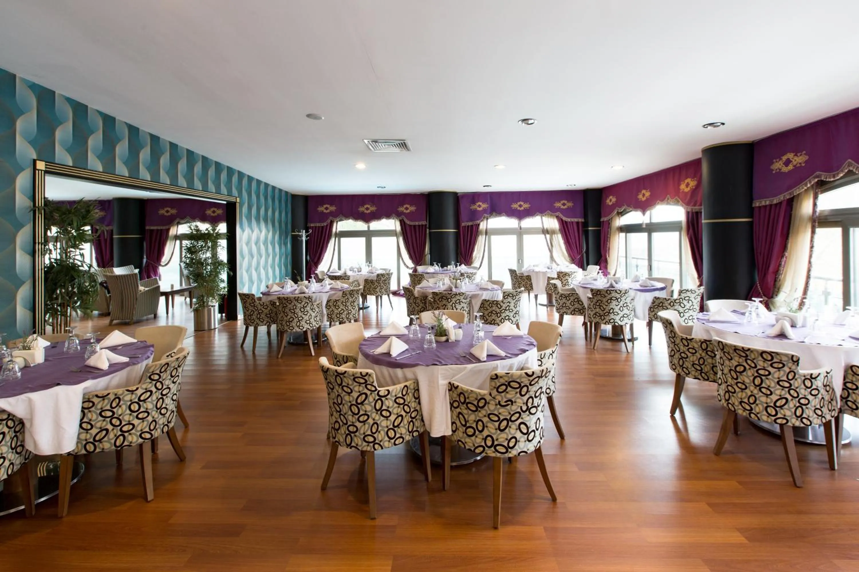 Restaurant/places to eat in Sarot Termal Park Resort & Spa - Halal Hotel