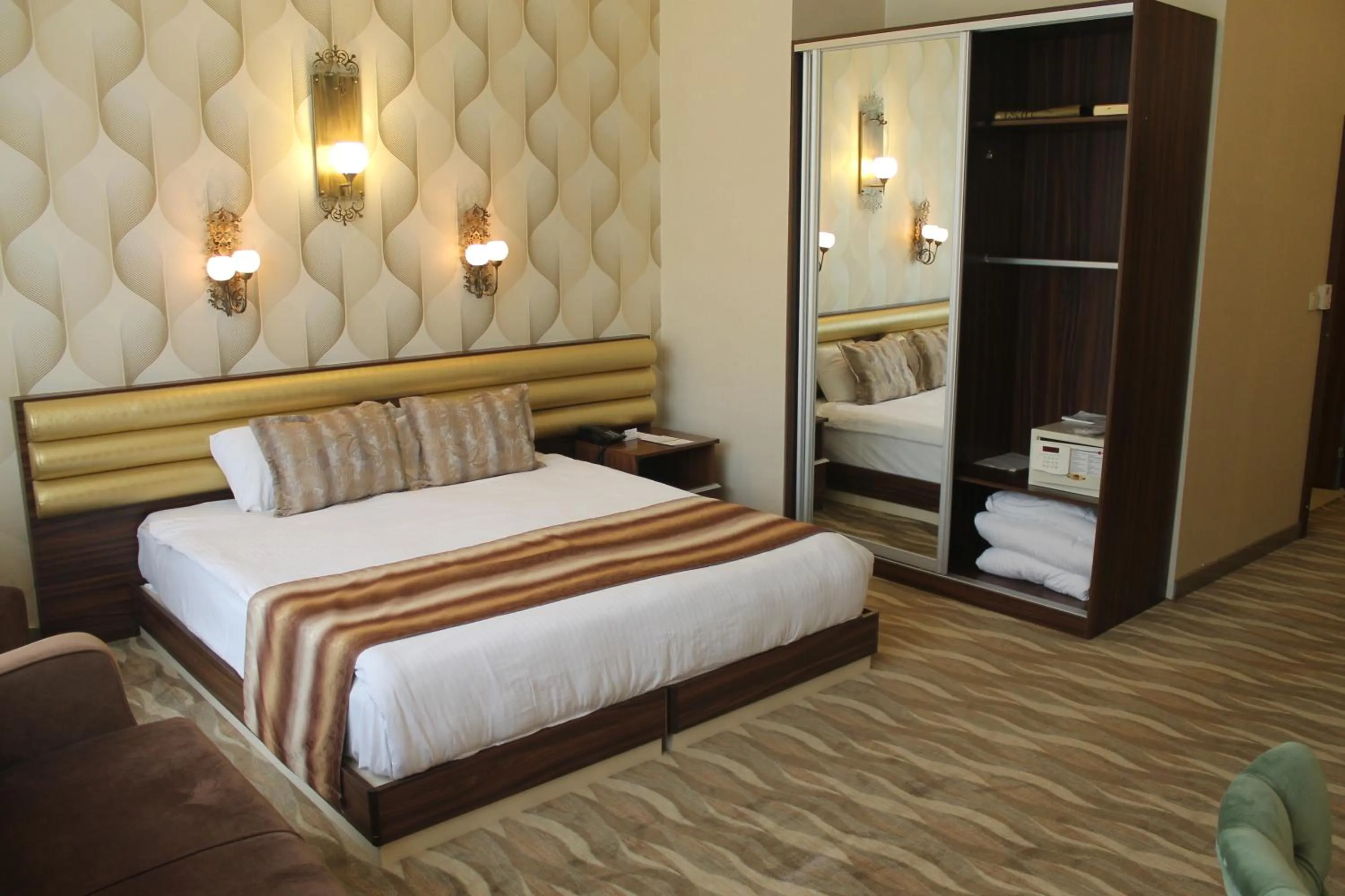 Bedroom, Bed in Sarot Termal Park Resort & Spa - Halal Hotel