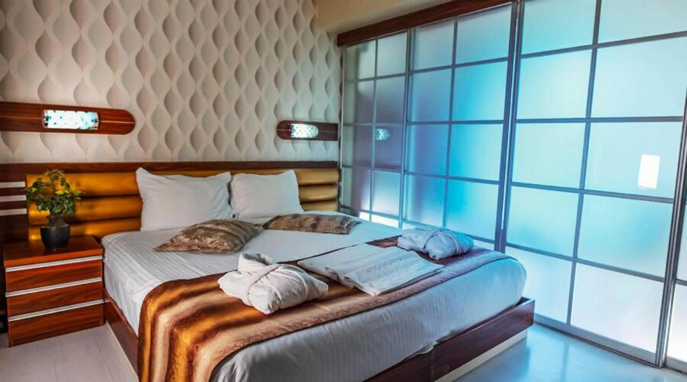 Bedroom, Bed in Sarot Termal Park Resort & Spa - Halal Hotel