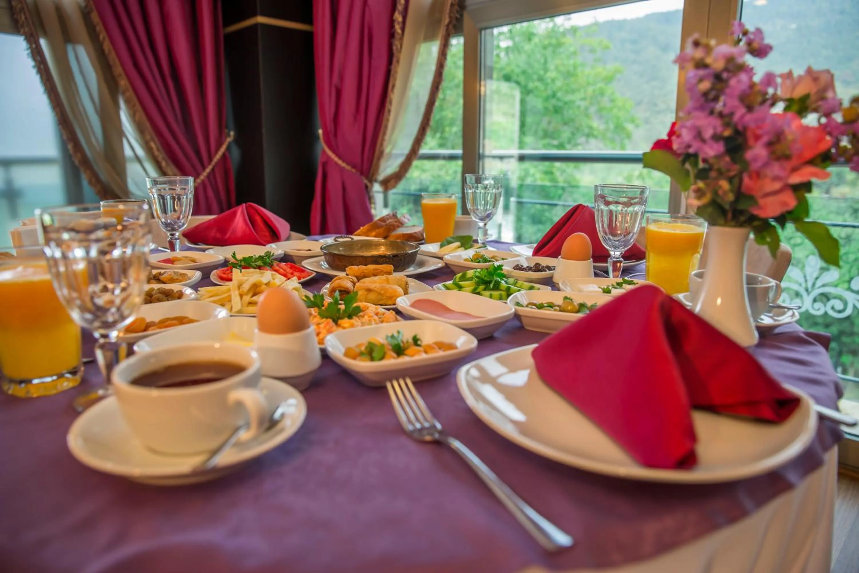 Restaurant/places to eat in Sarot Termal Park Resort & Spa - Halal Hotel