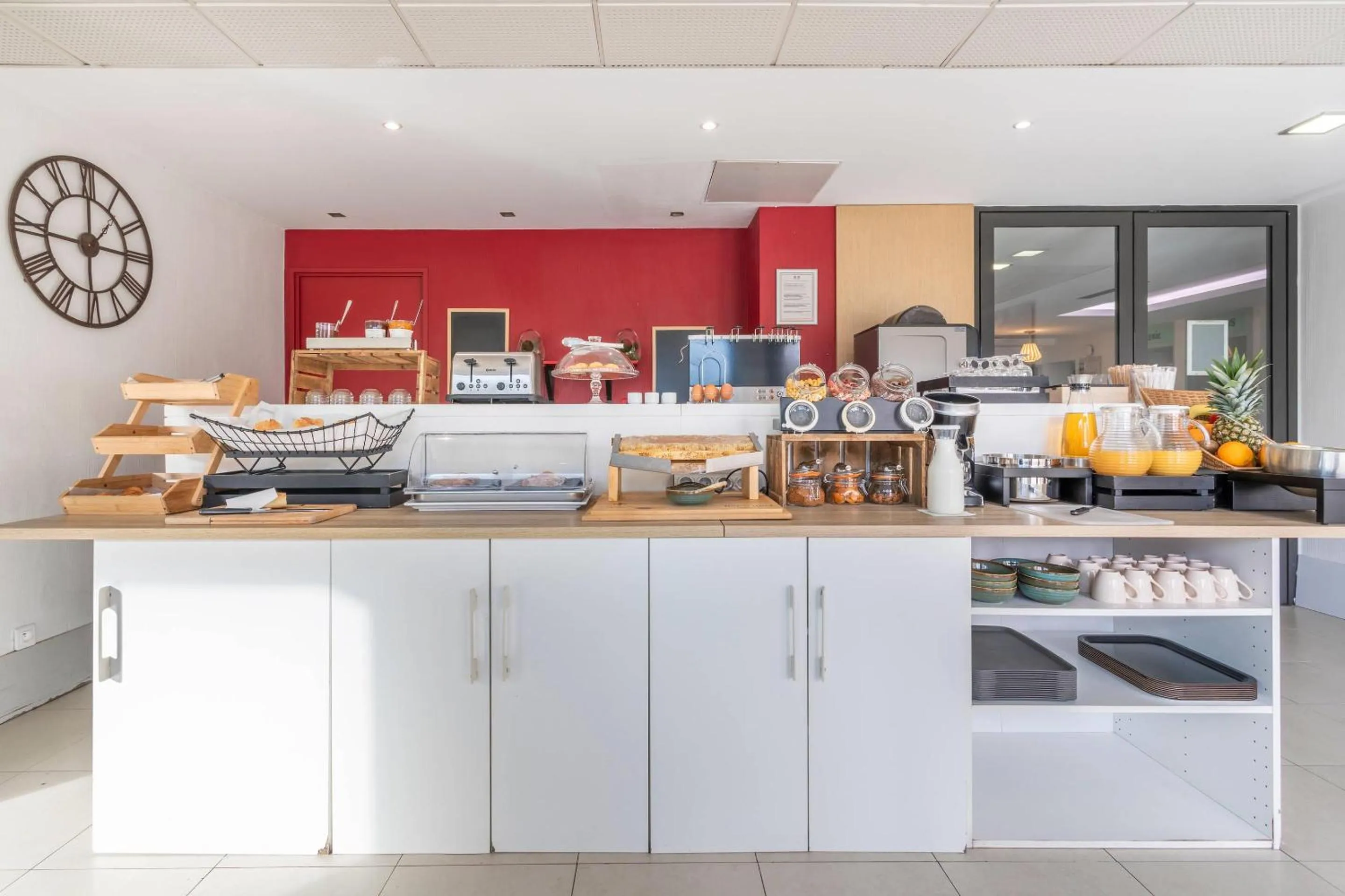 Breakfast in Comfort Aparthotel Marseille Prado