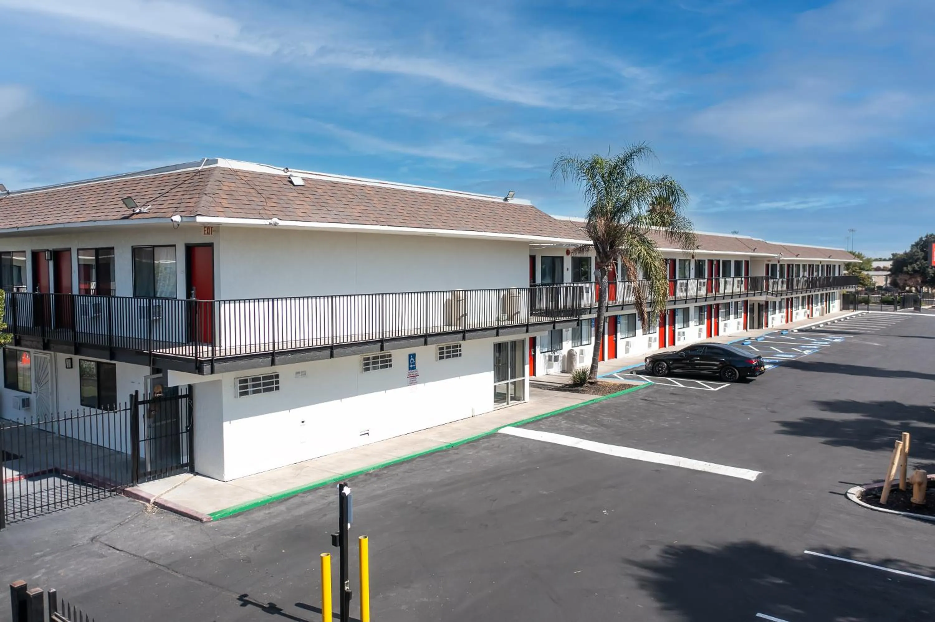 Property building in Econo Lodge Stockton near I-5 Fairgrounds