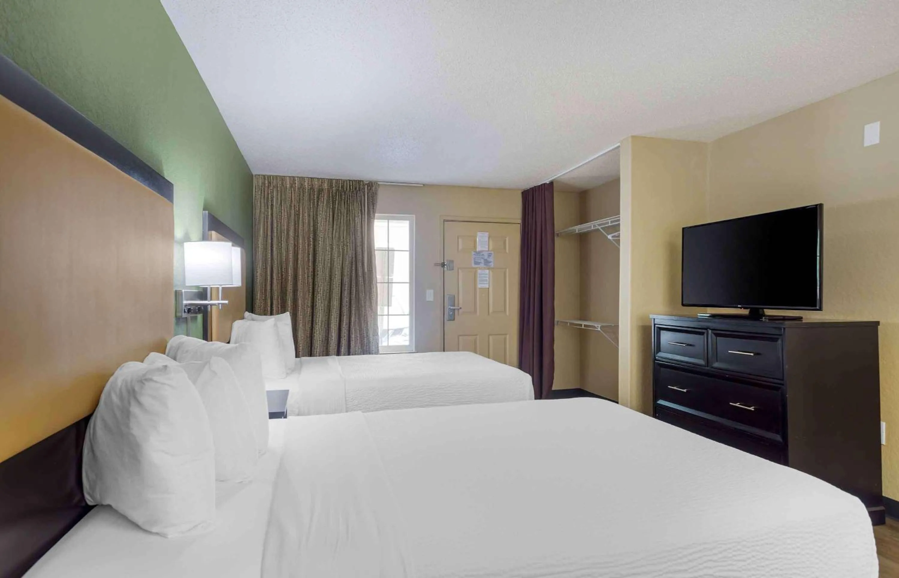 Bedroom, Bed in Extended Stay America Select Suites - Phoenix - Mesa - West
