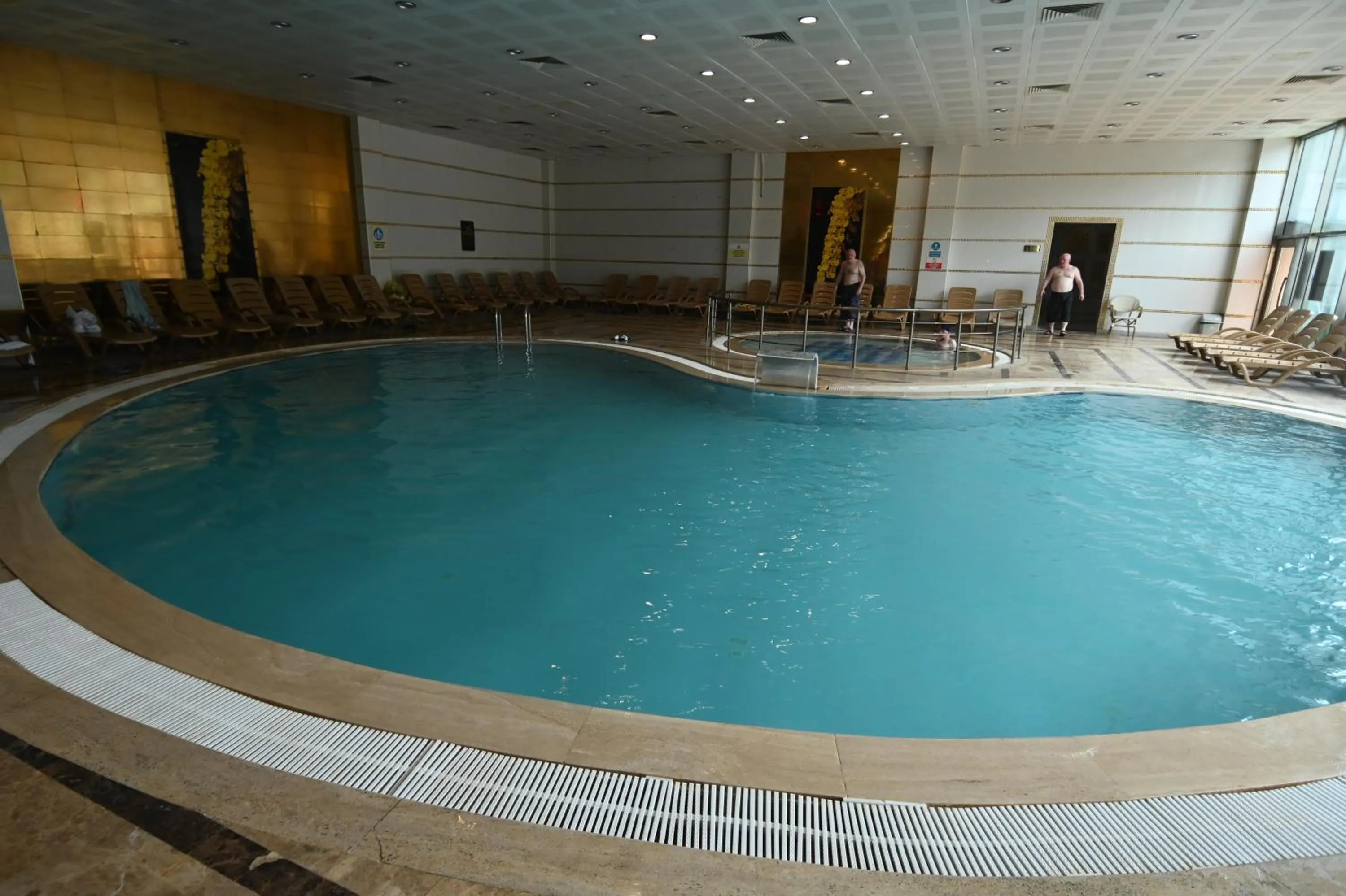 Swimming pool in Sarot Thermal Vadi Tatil Koyu - Halal Hotel