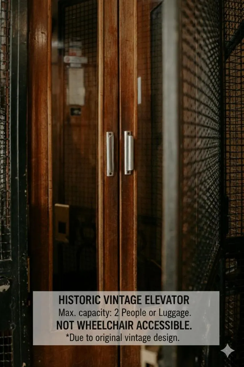 Facility for disabled guests in Roma Five Suites