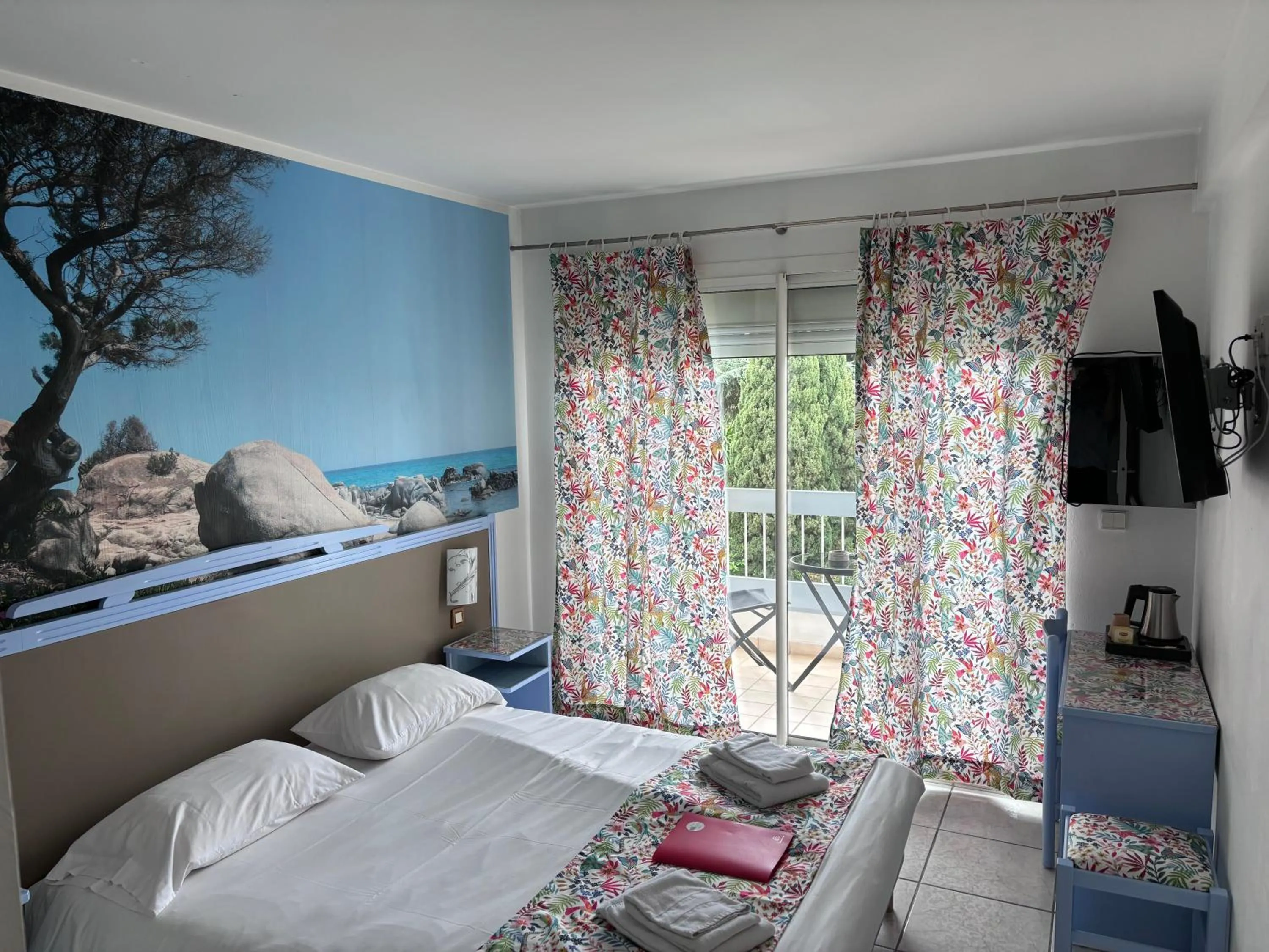 Bed in Hôtel Restaurant de la Mer