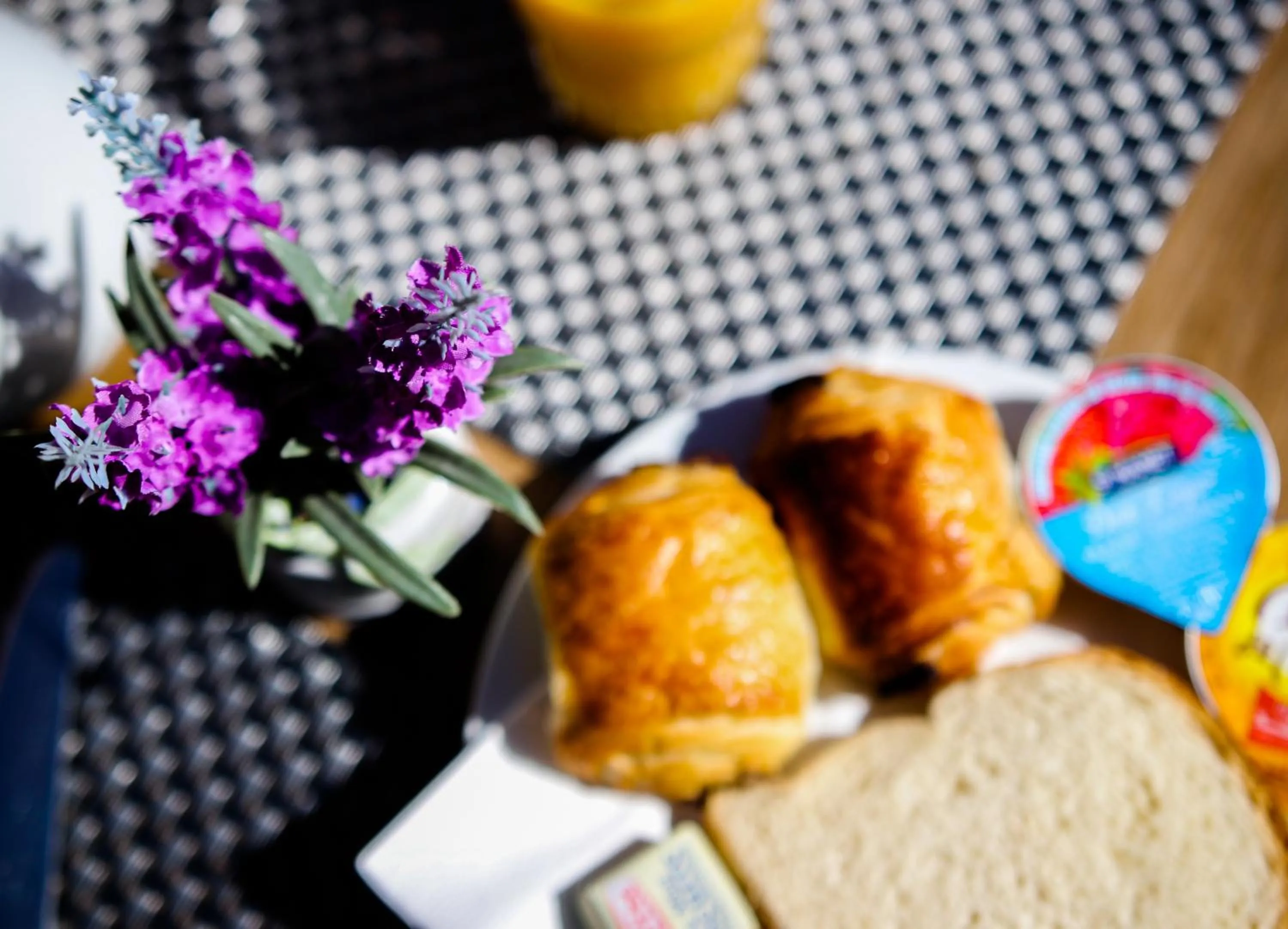 Buffet breakfast in Hôtel Restaurant de la Mer