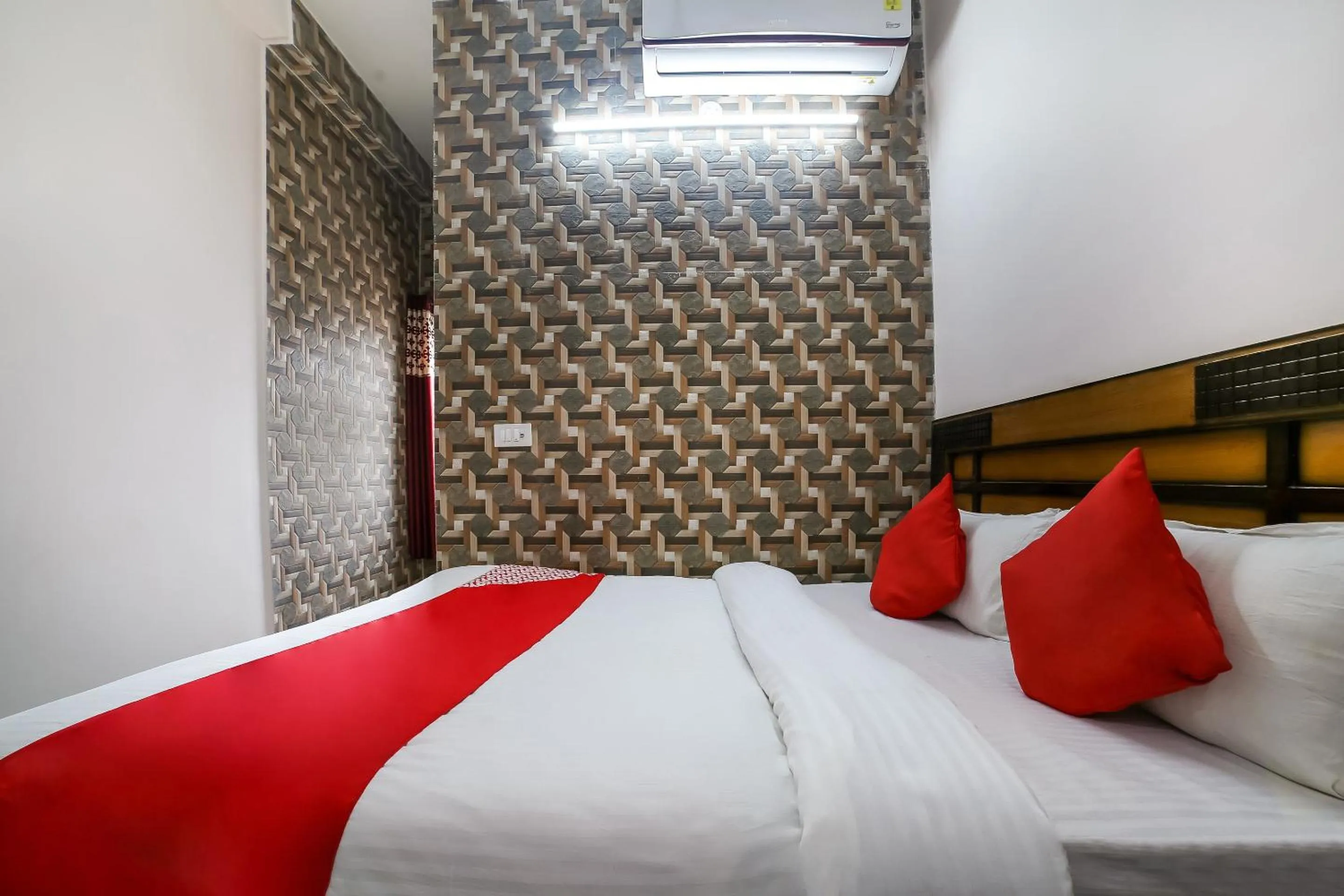 Bedroom, Bed in Hotel O Kalindi