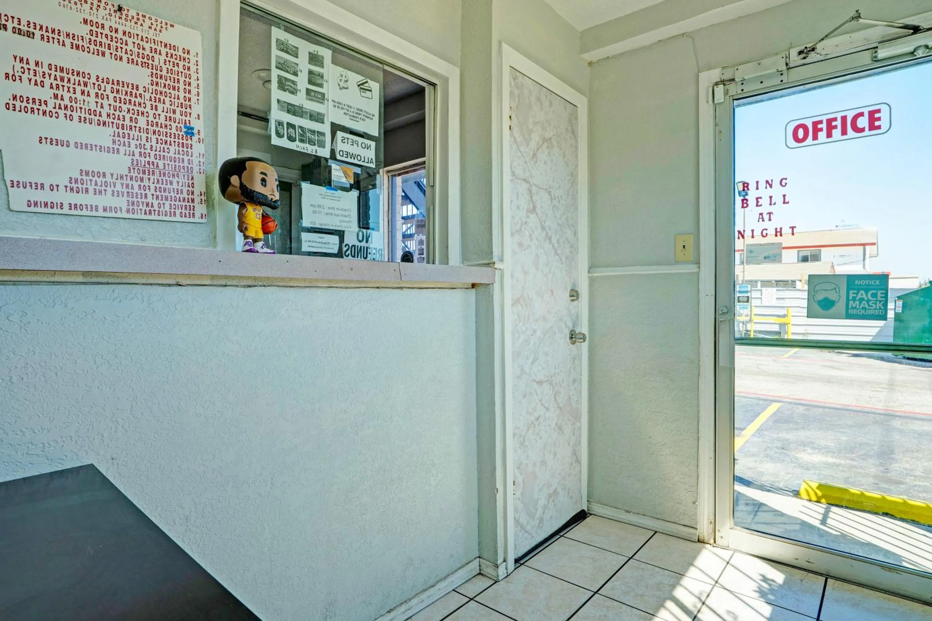 Lobby or reception in Super 7 Inn By OYO San Antonio NW Medical Center