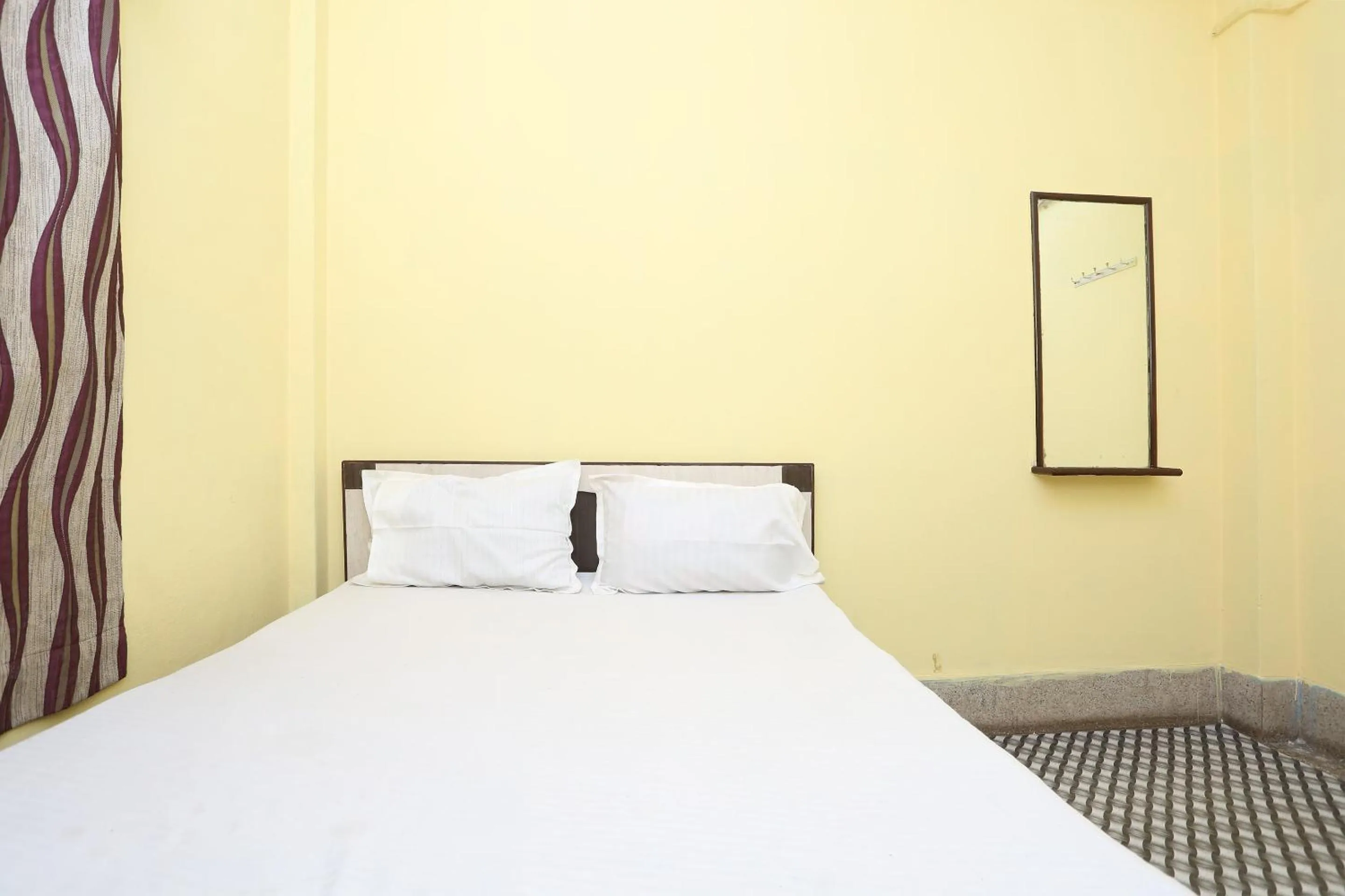 Bedroom, Bed in Hotel O Surya