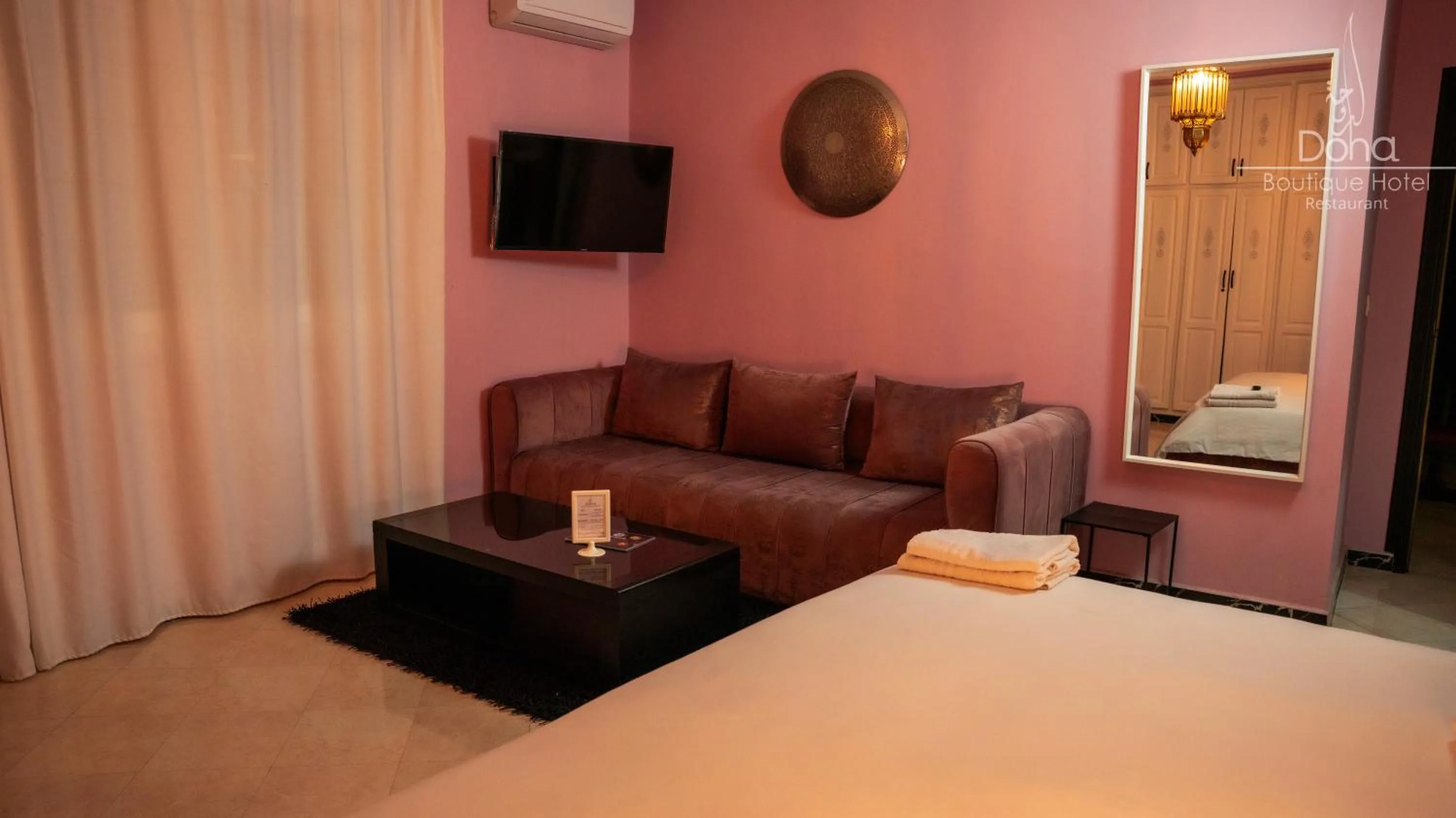 Bed in Aparthotel & Hotel Doha