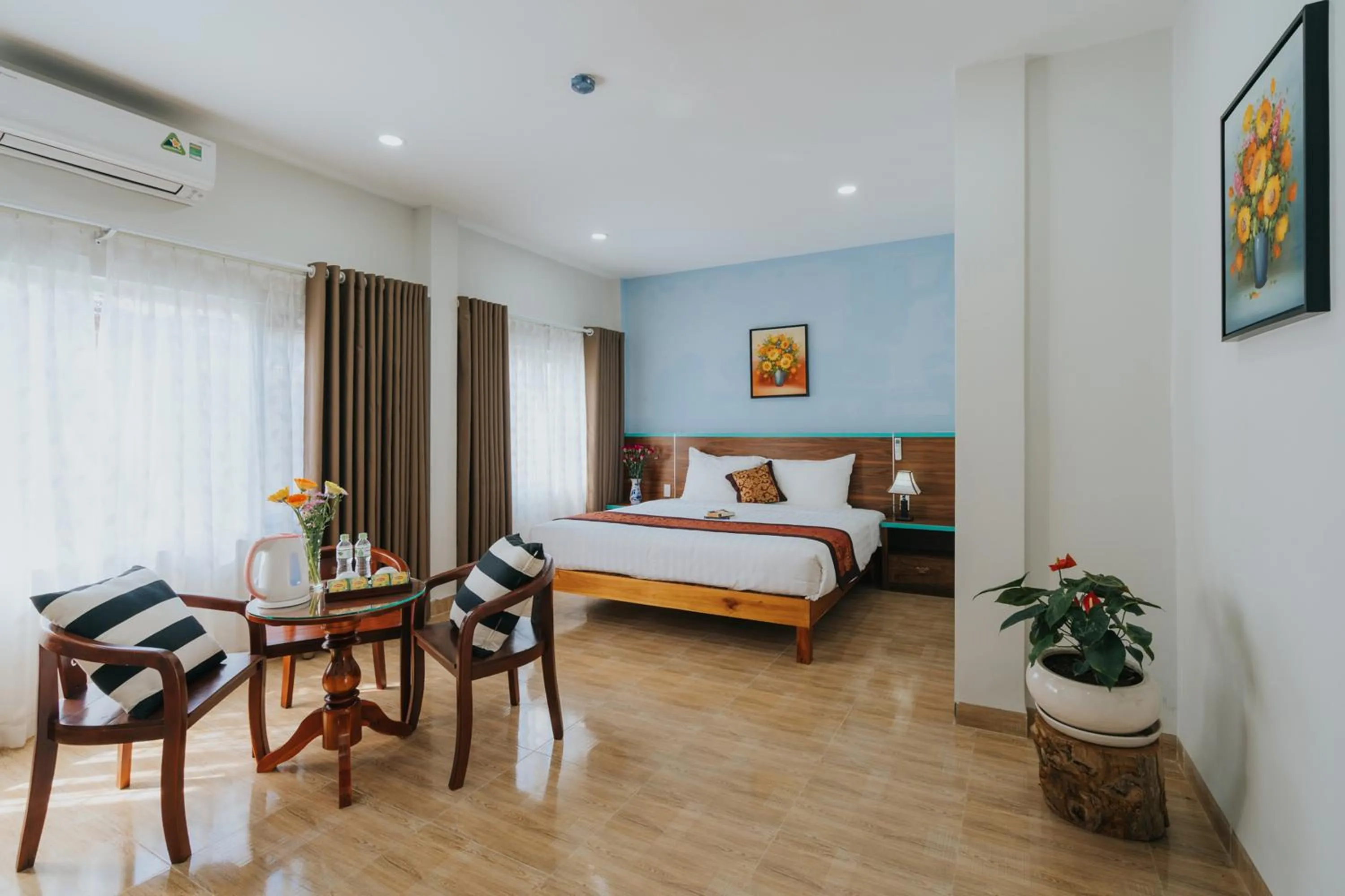 Living room, Bed in Le Garden Resort & Spa Phú Quốc