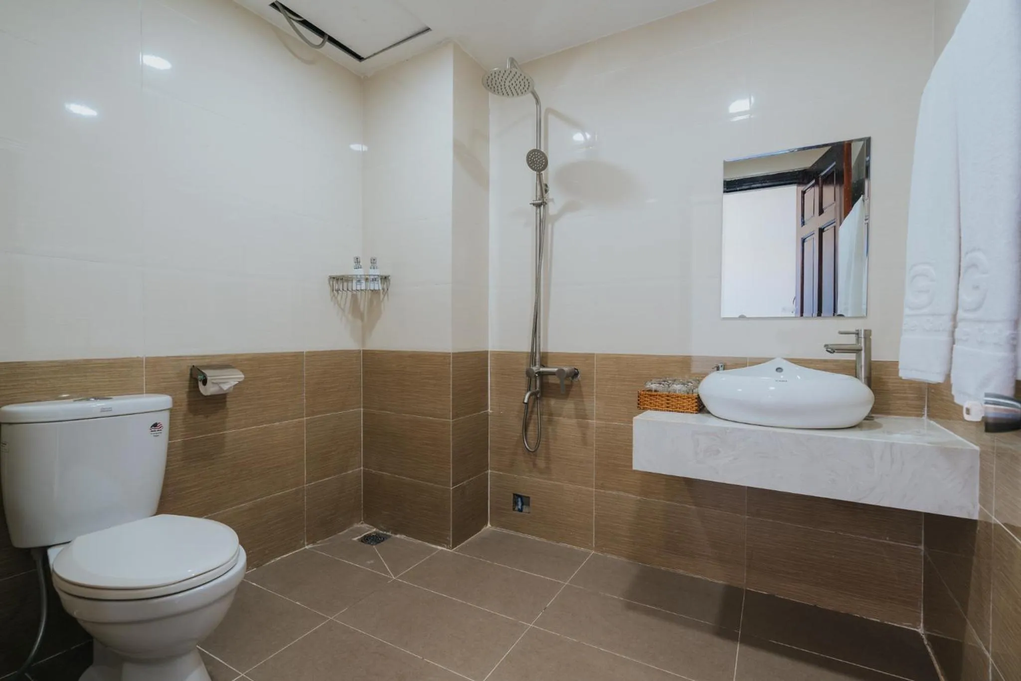 Shower in Le Garden Resort & Spa Phú Quốc