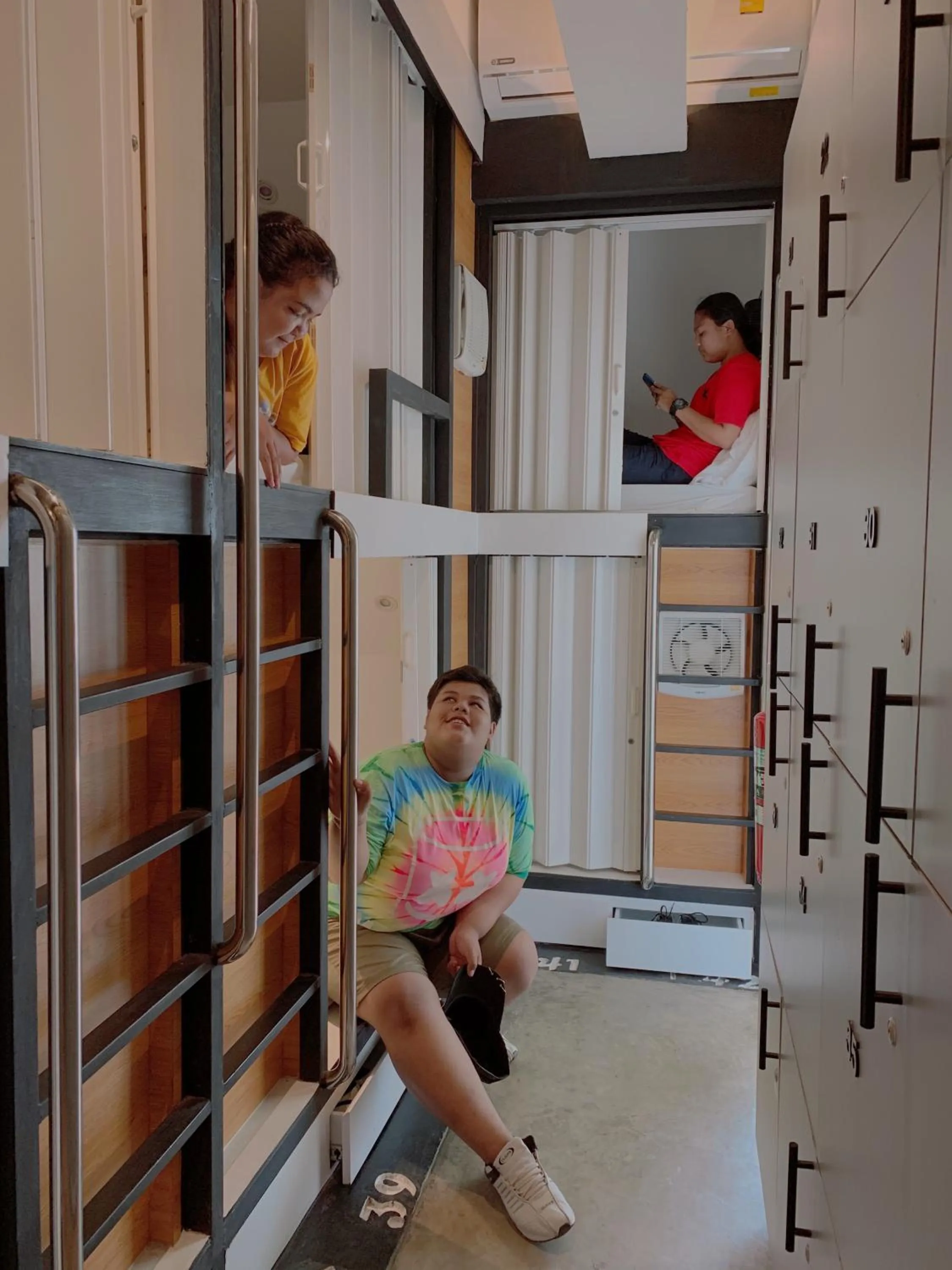 Sleepbox Hostel Suratthani